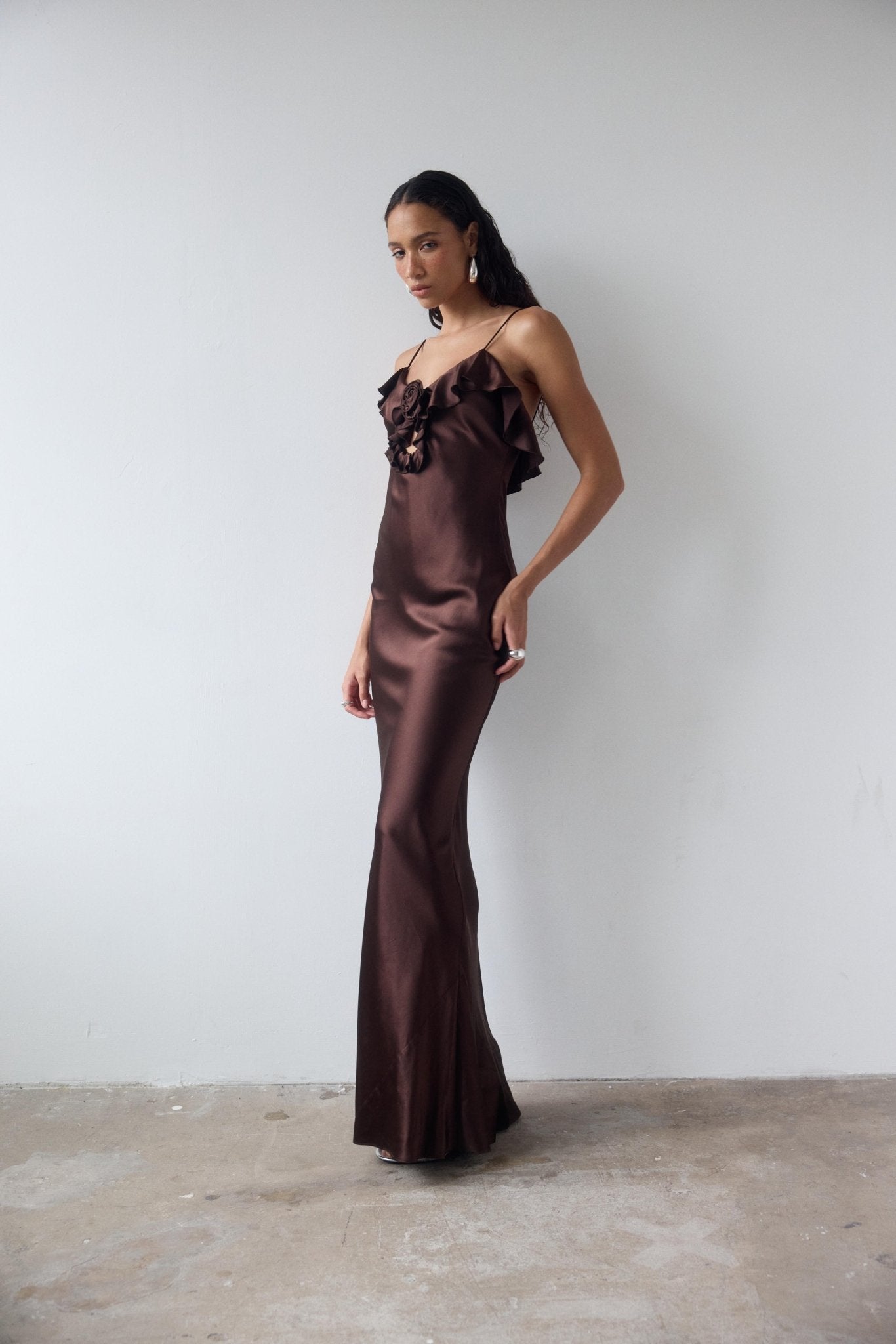 ESPERANAZA MAXI DRESS IN CEDAR SILK SATIN - De La Vali