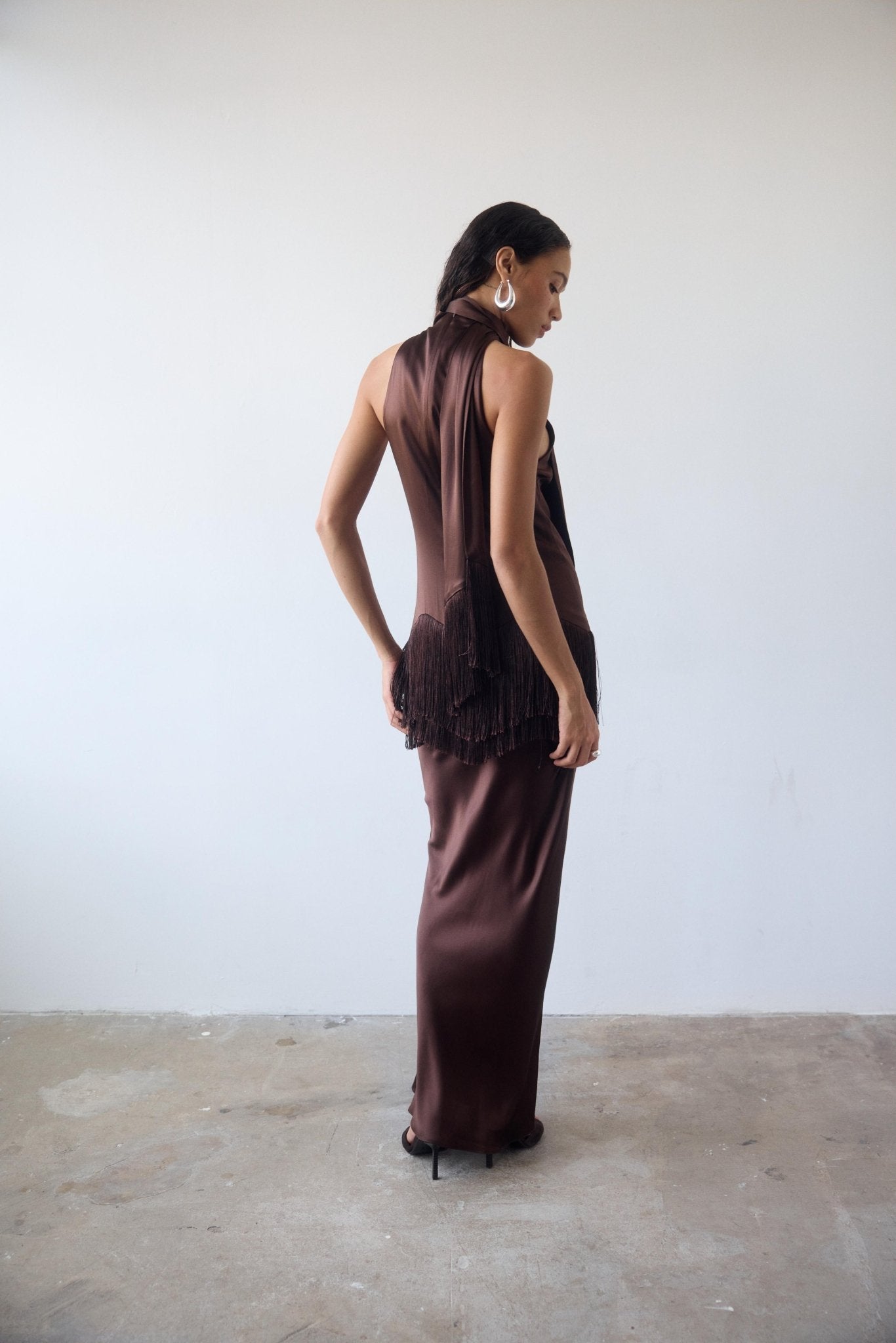 KHAMSIN MAXI DRESS IN CEDAR SILK SATIN - De La Vali