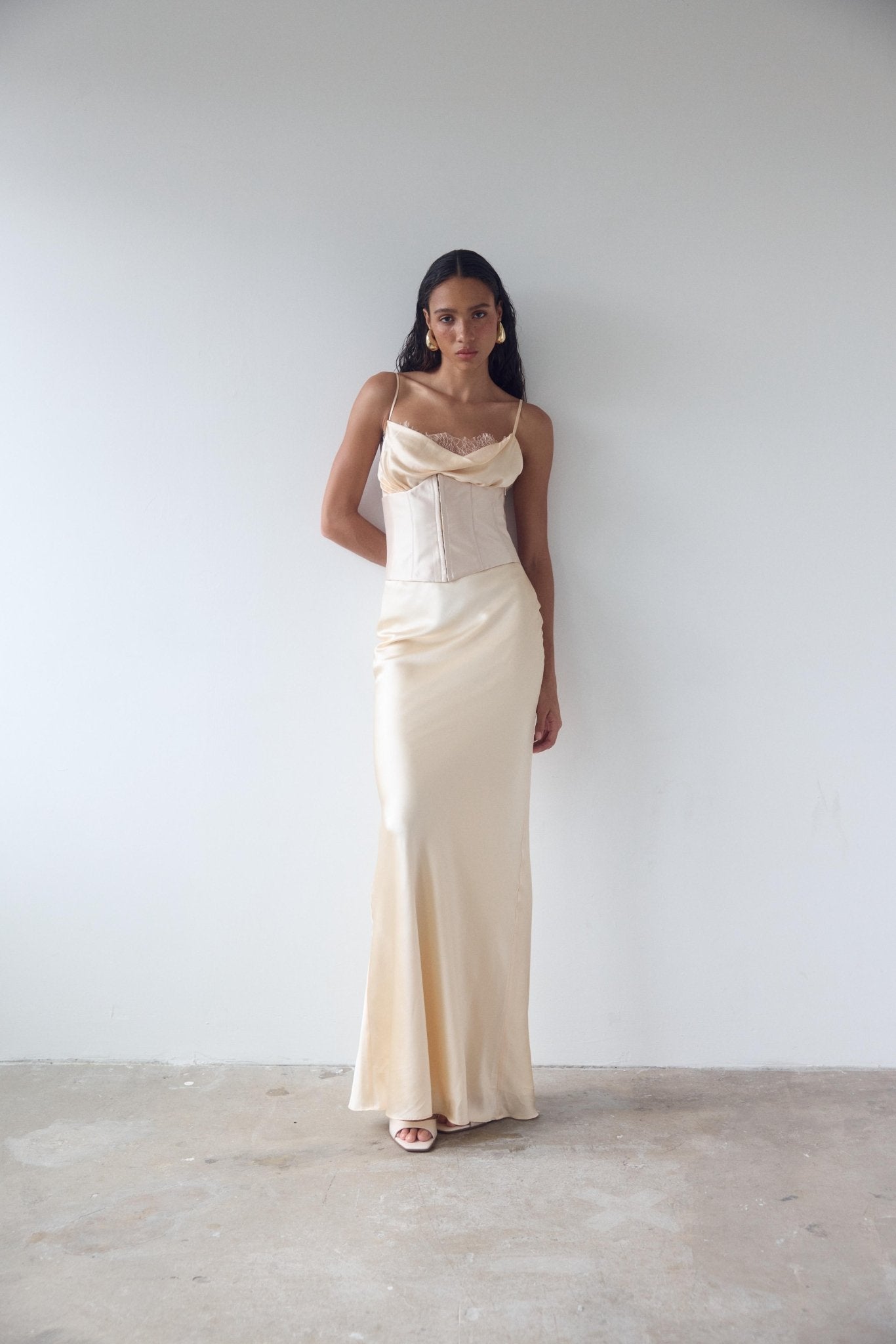 CLEODORA MAXI DRESS IN CREAM SILK SATIN - De La Vali