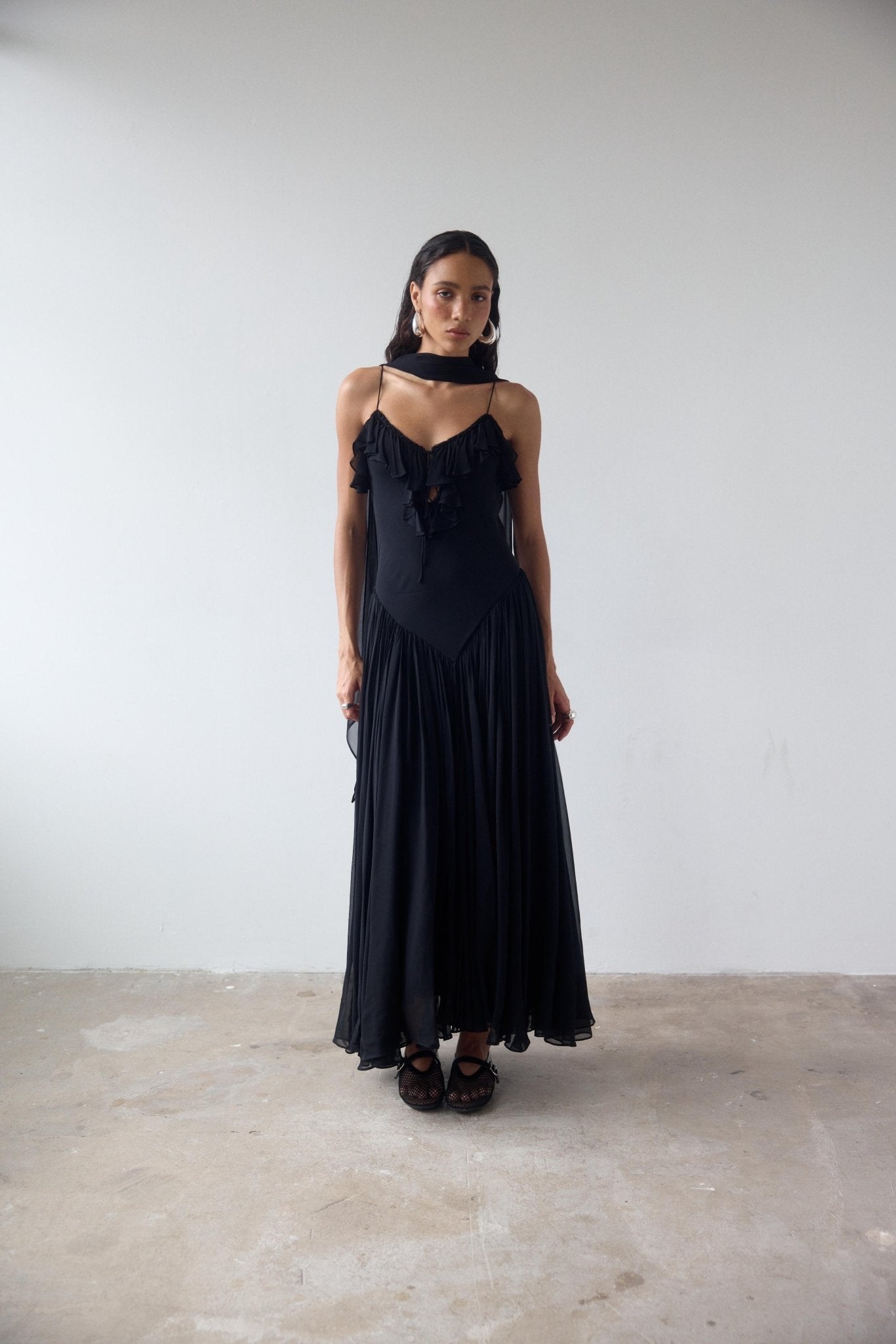 HARMATTAN MIDI DRESS IN BLACK GEORGETTE - De La Vali