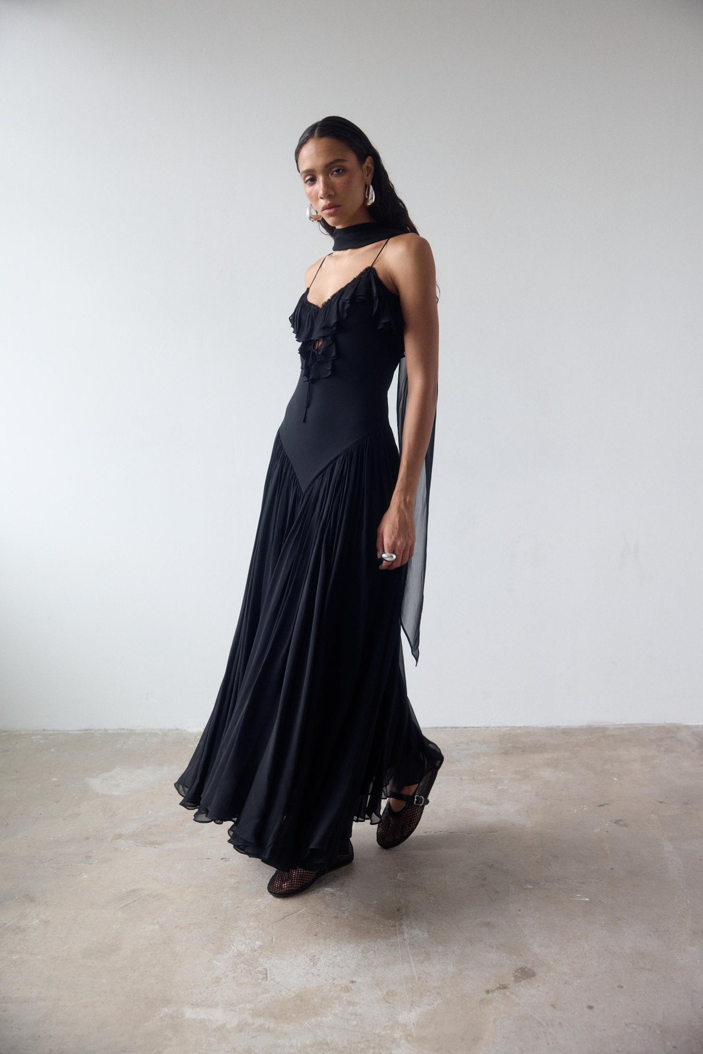 HARMATTAN MIDI DRESS IN BLACK GEORGETTE - De La Vali