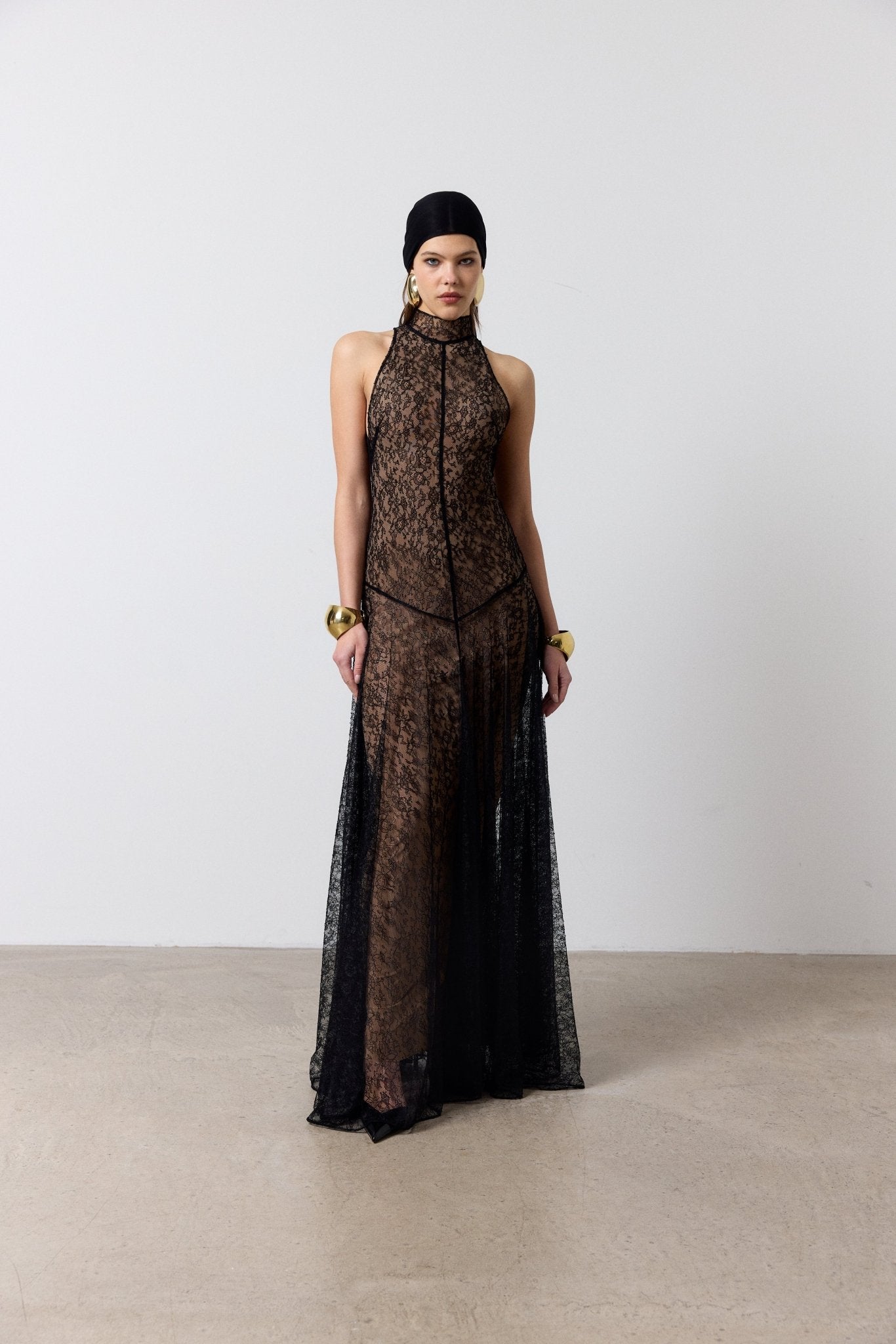 FOEHN MAXI DRESS IN BLACK LACE - De La Vali