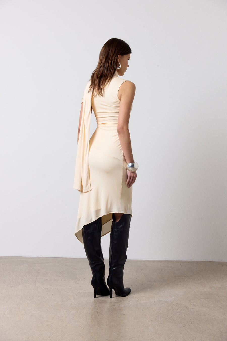 BRUBU MIDI DRESS IN CREAM JERSEY