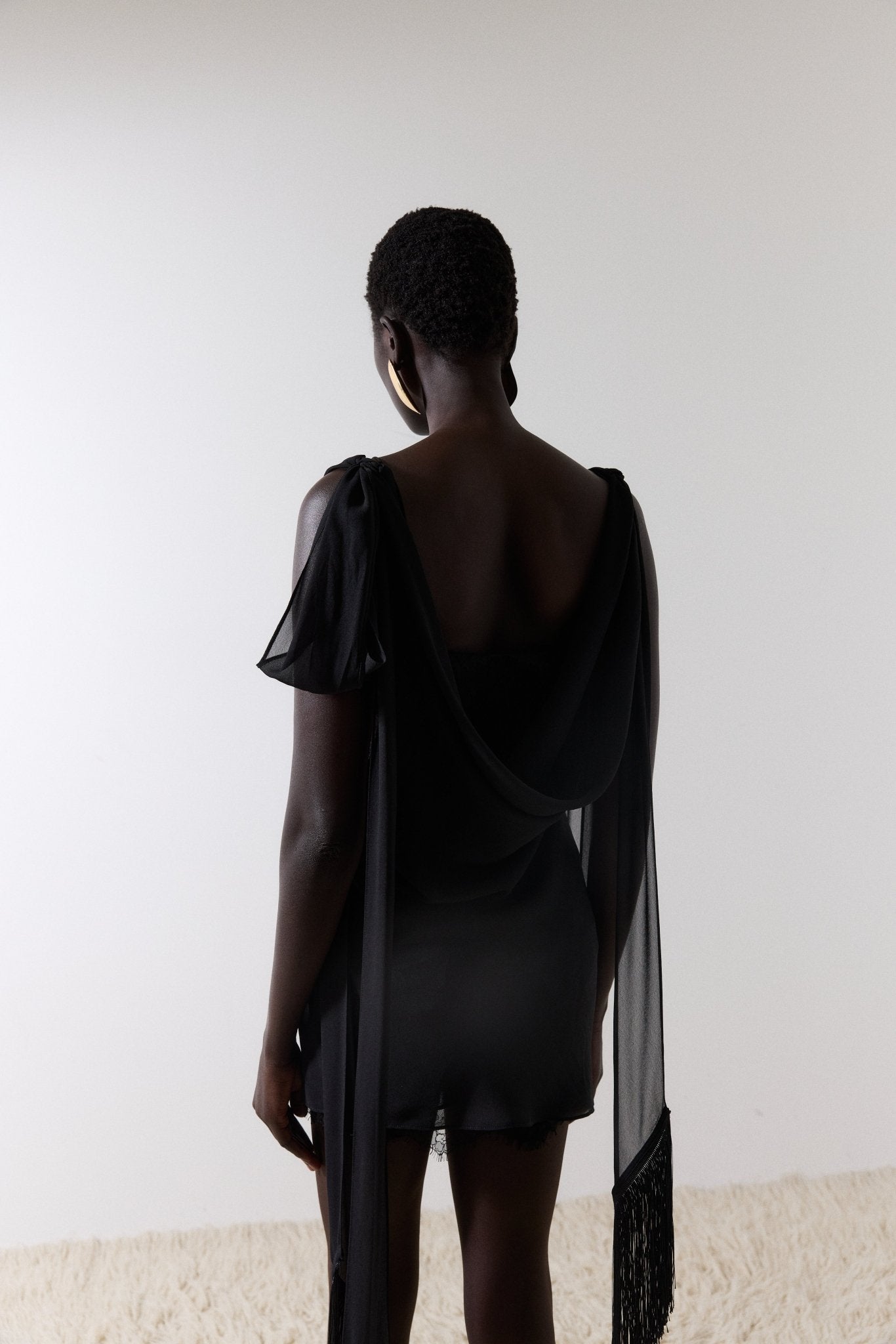 MISTRAL MINI DRESS IN BLACK CHIFFON & LACE - De La Vali