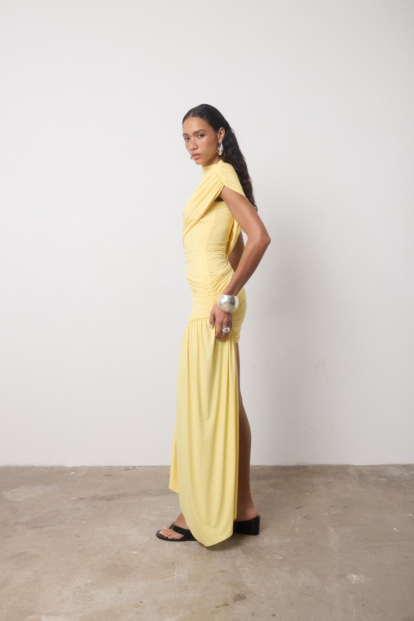 RAVENNA MINI DRESS IN BABY YELLOW JERSEY - De La Vali