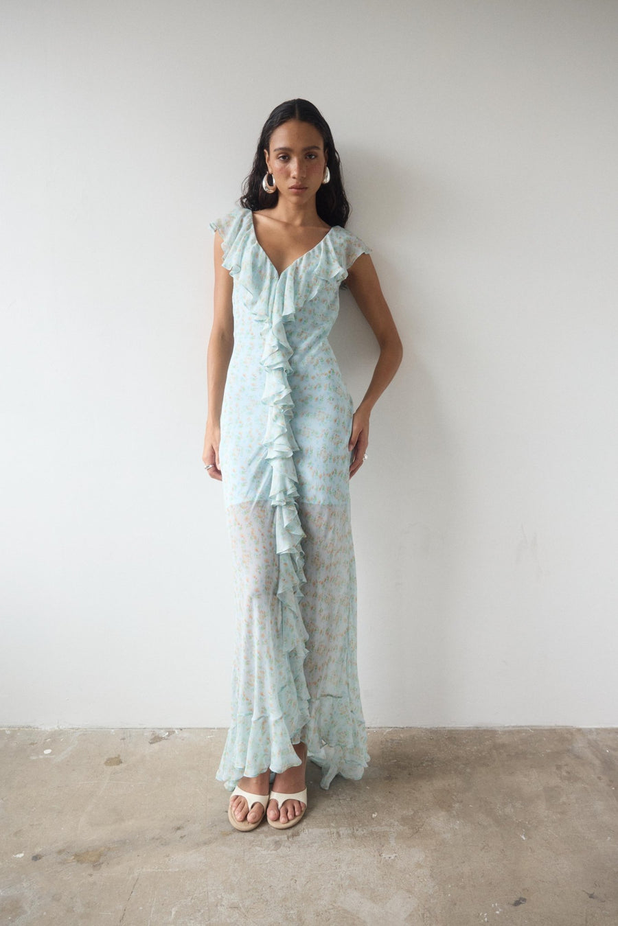 SOLEIL CHIFFON MAXI DRESS IN SPRING BLOOM FLORAL – DE LA VALI OFFICIAL