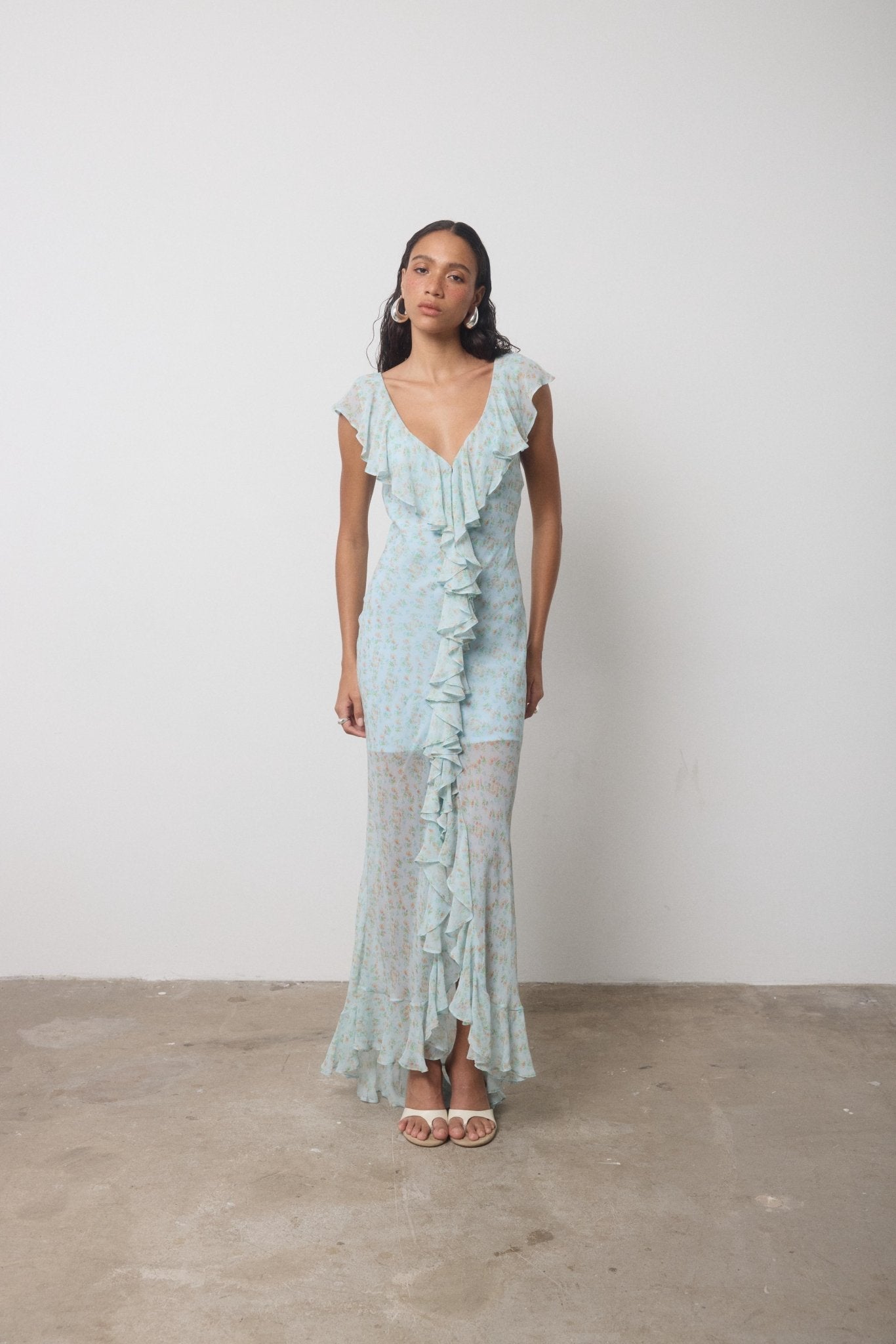 SOLEIL CHIFFON MAXI DRESS IN SPRING BLOOM FLORAL - De La Vali