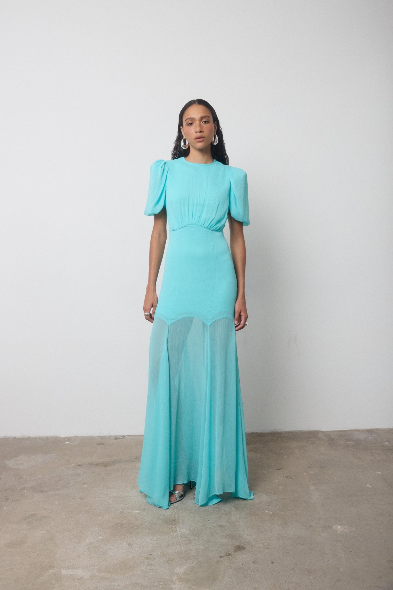 AGUA MAXI DRESS IN TURQUOISE CRINKLE CHIFFON - De La Vali
