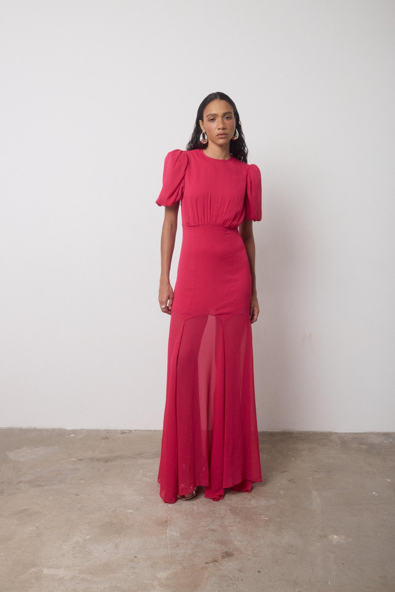 AGUA MAXI DRESS IN FUCHSIA CRINKLE CHIFFON - De La Vali
