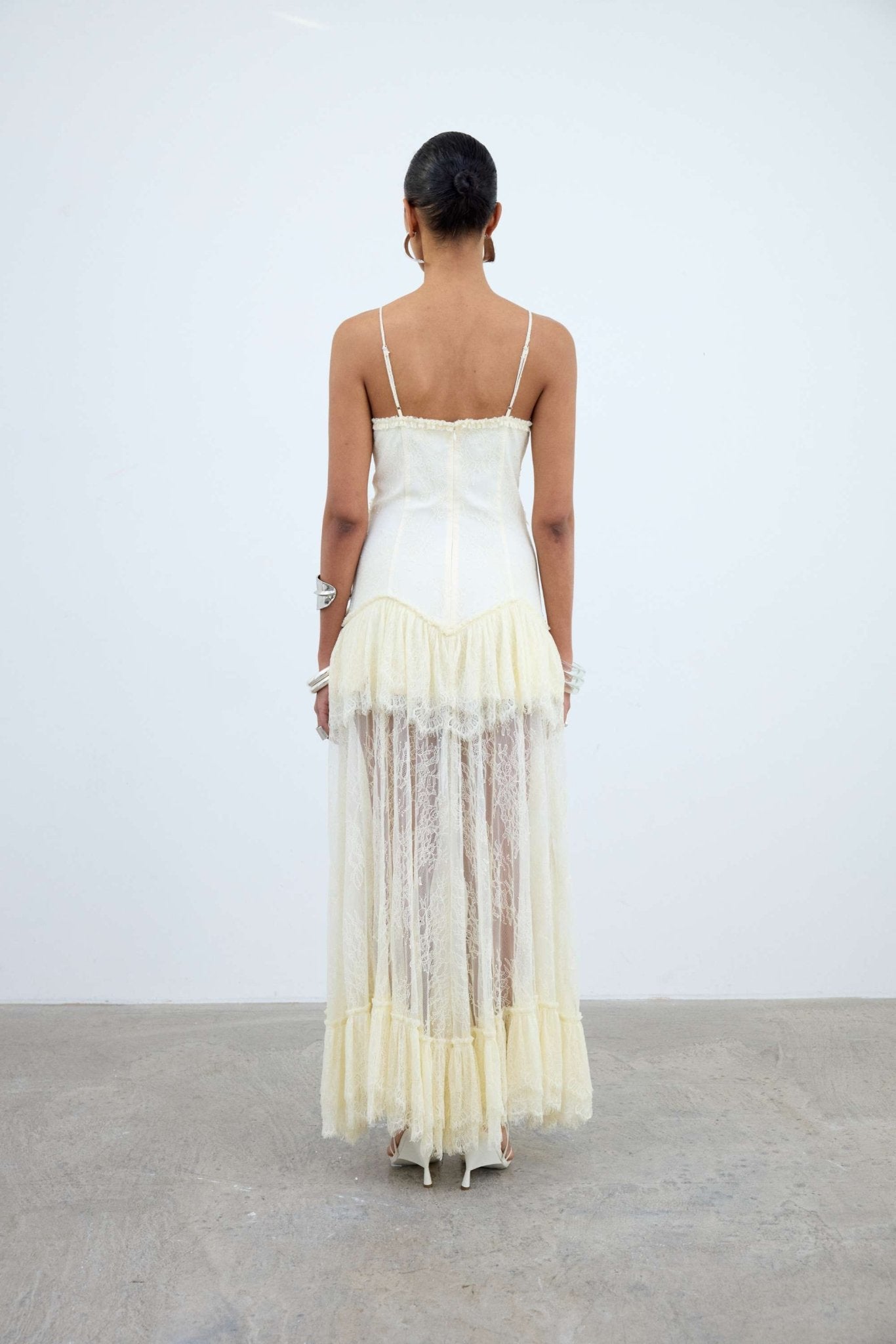 KALA MIDI DRESS IN IVORY LACE - De La Vali