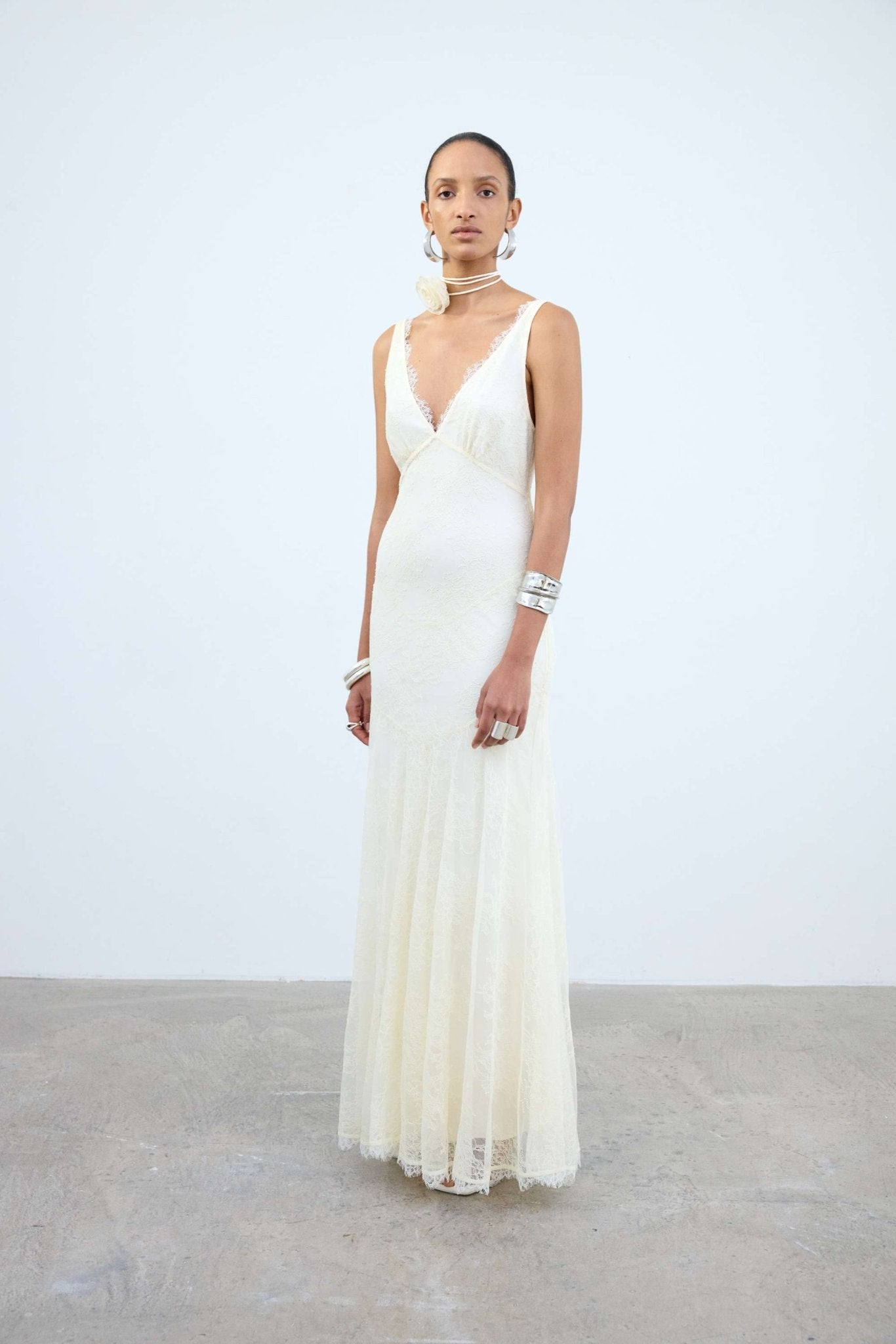 ADOLPHUS MAXI DRESS IN IVORY LACE - De La Vali