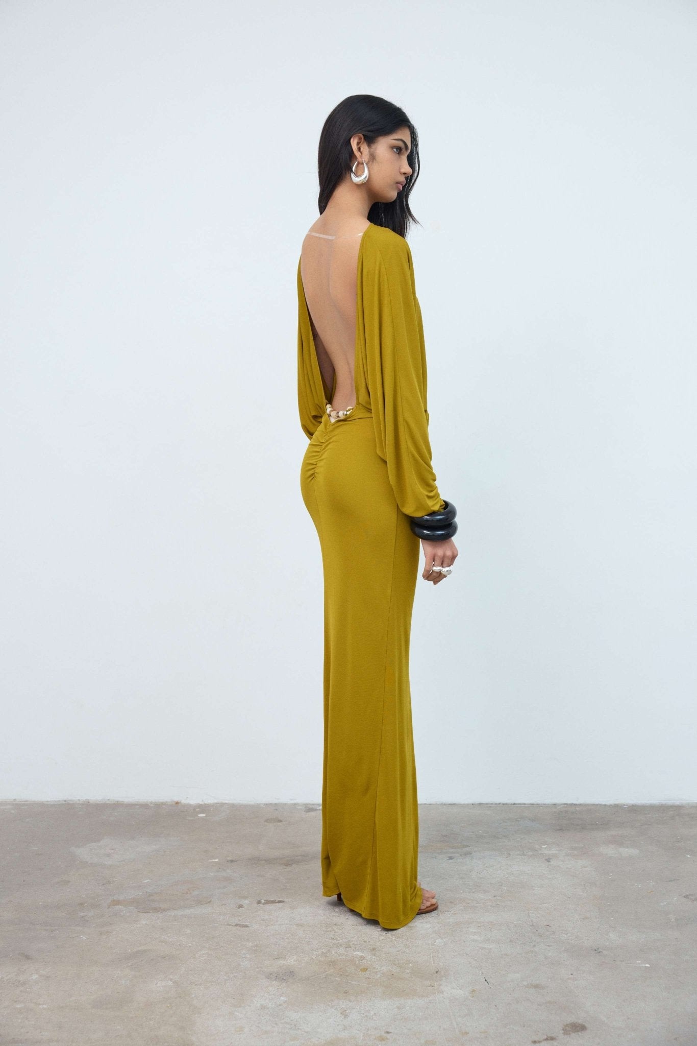 DEVANA MAXI DRESS IN GOLD VISCOSE - De La Vali