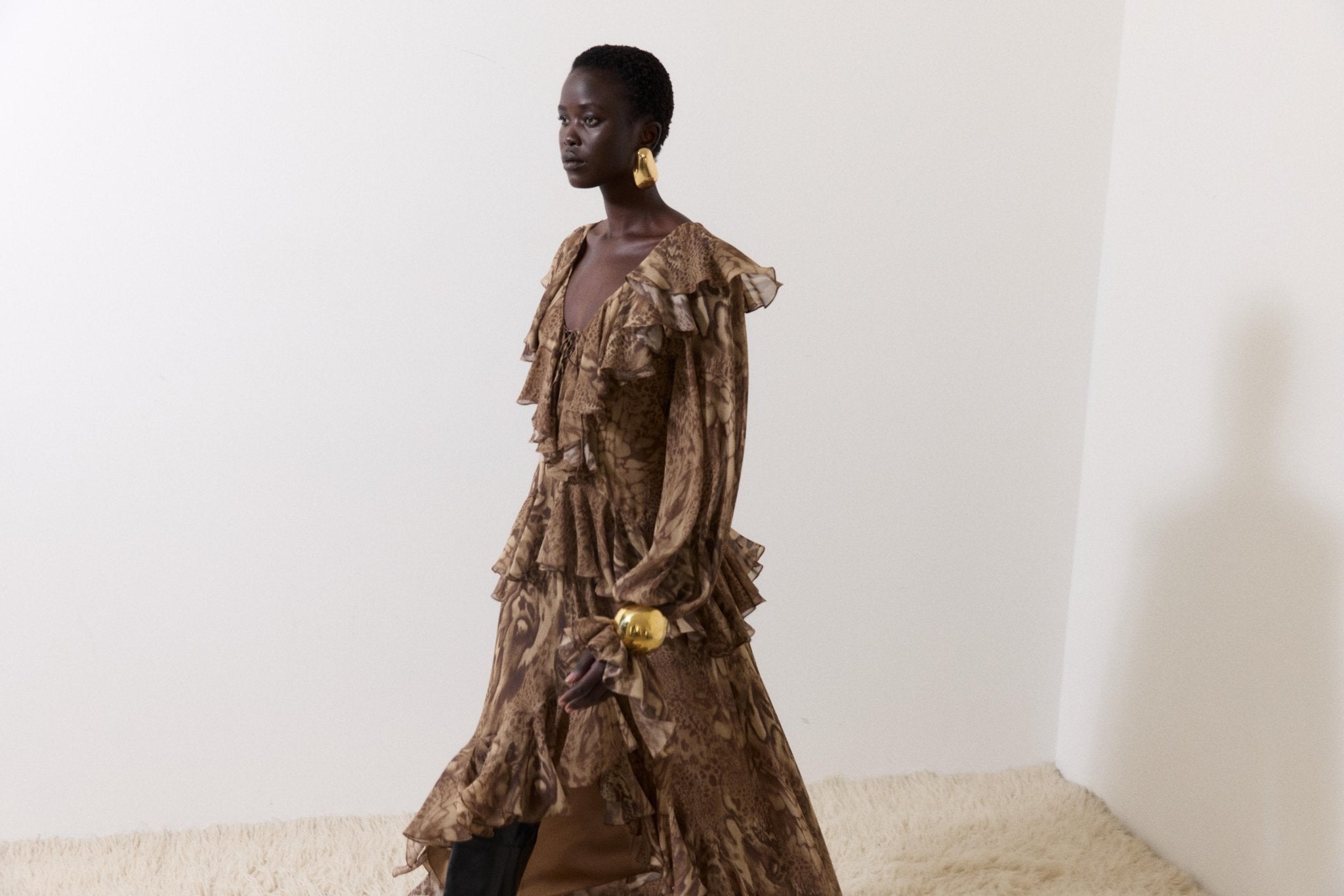 KONA MAXI DRESS IN GUEPARDO GEORGETTE CHIFFON - De La Vali