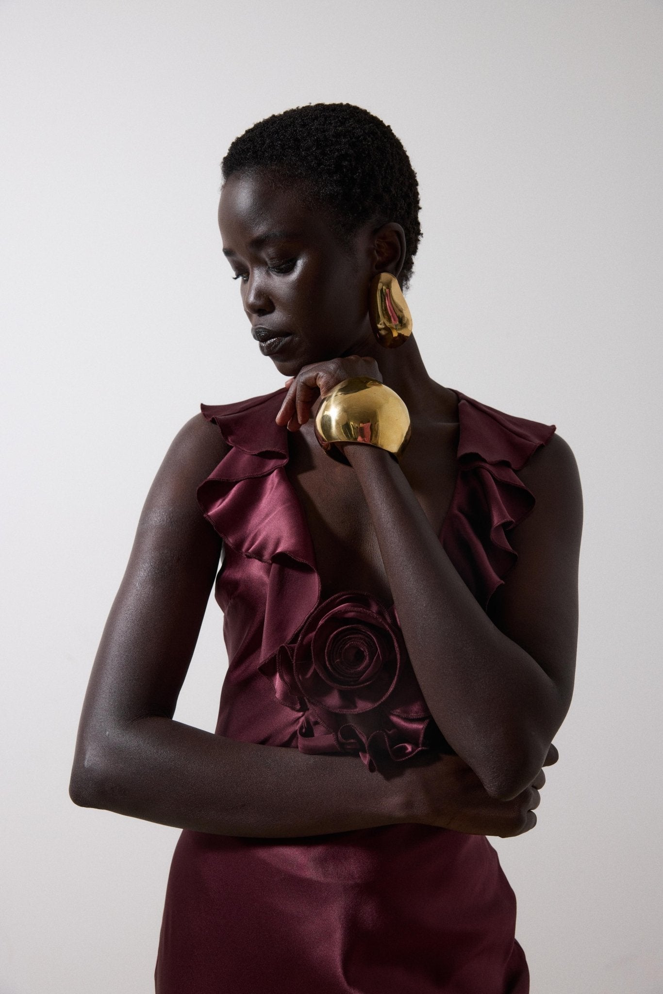 NEMA LONG DRESS IN EARTH SILK SATIN - De La Vali