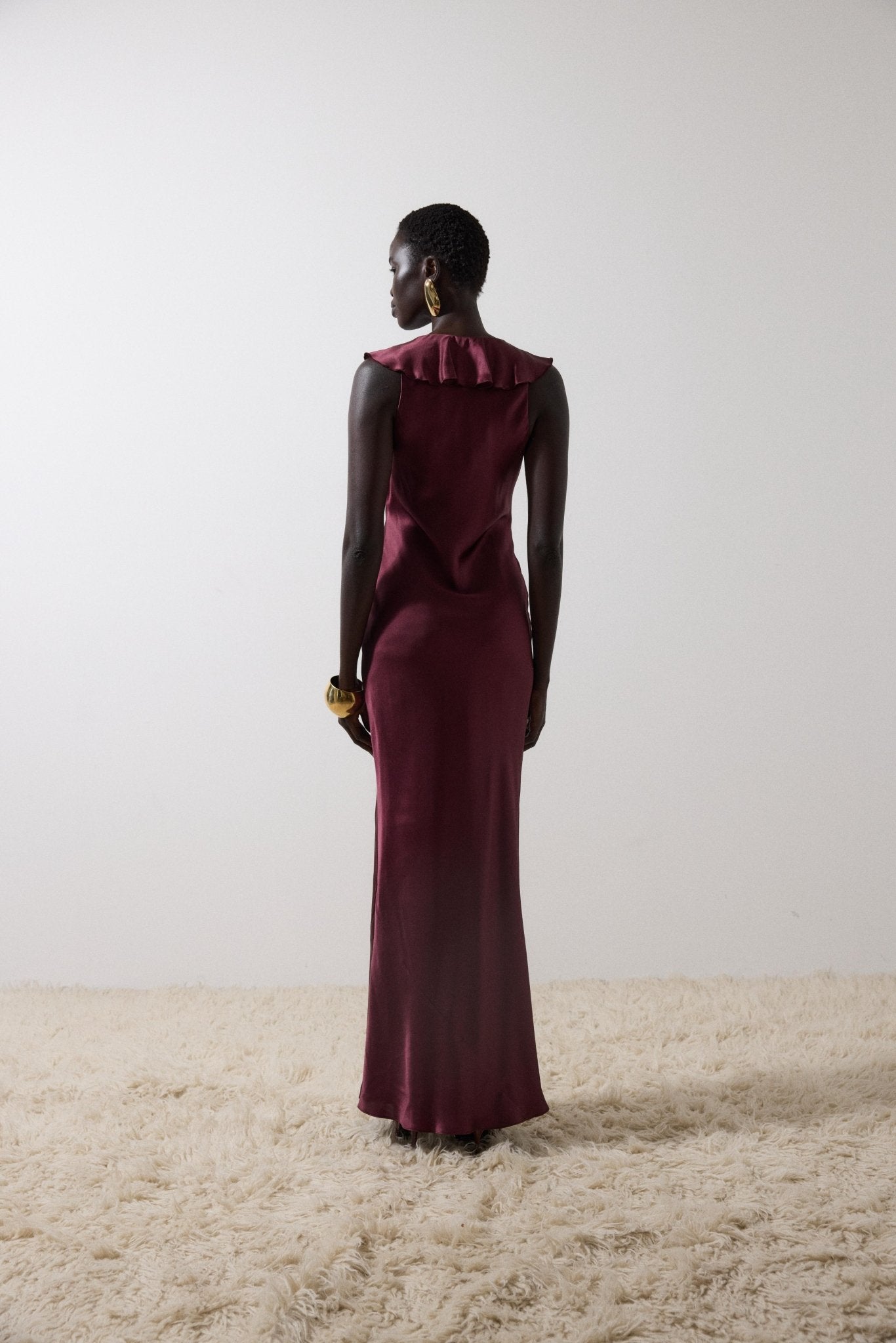 NEMA LONG DRESS IN EARTH SILK SATIN - De La Vali