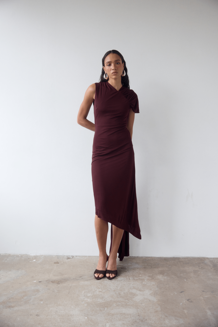 BRUBU MIDI DRESS IN EARTH JERSEY
