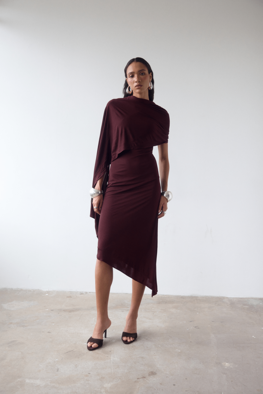 BRUBU MIDI DRESS IN EARTH JERSEY