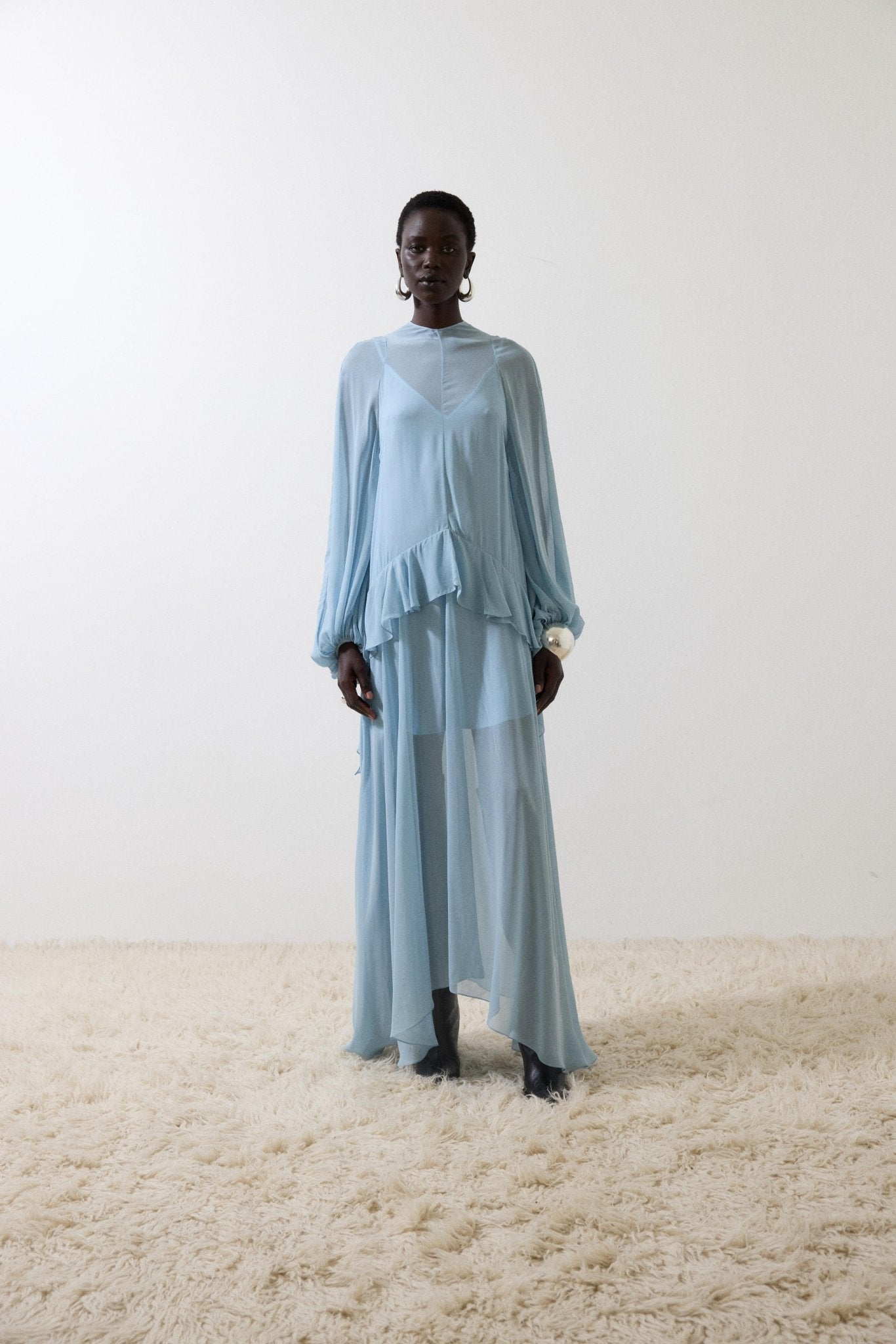 TERRAN MAXI DRESS IN SKY GEORGETTE CHIFFON - De La Vali