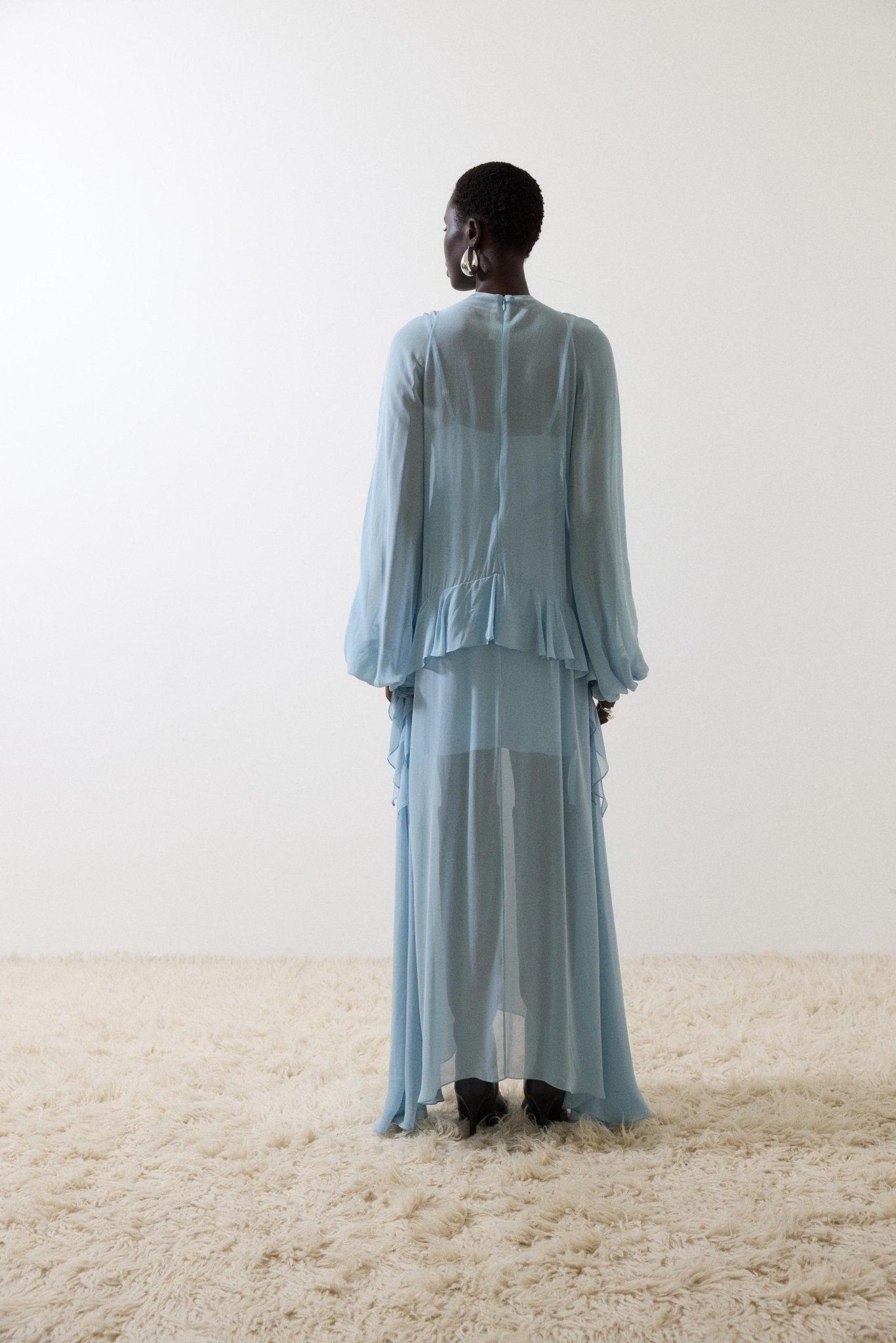 TERRAN MAXI DRESS IN SKY GEORGETTE CHIFFON - De La Vali