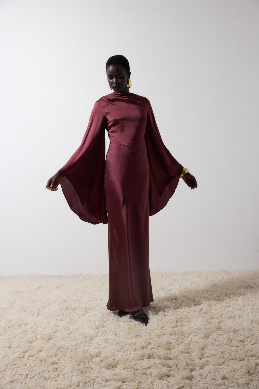 ONDAS MAXI DRESS IN EARTH SILK SATIN
