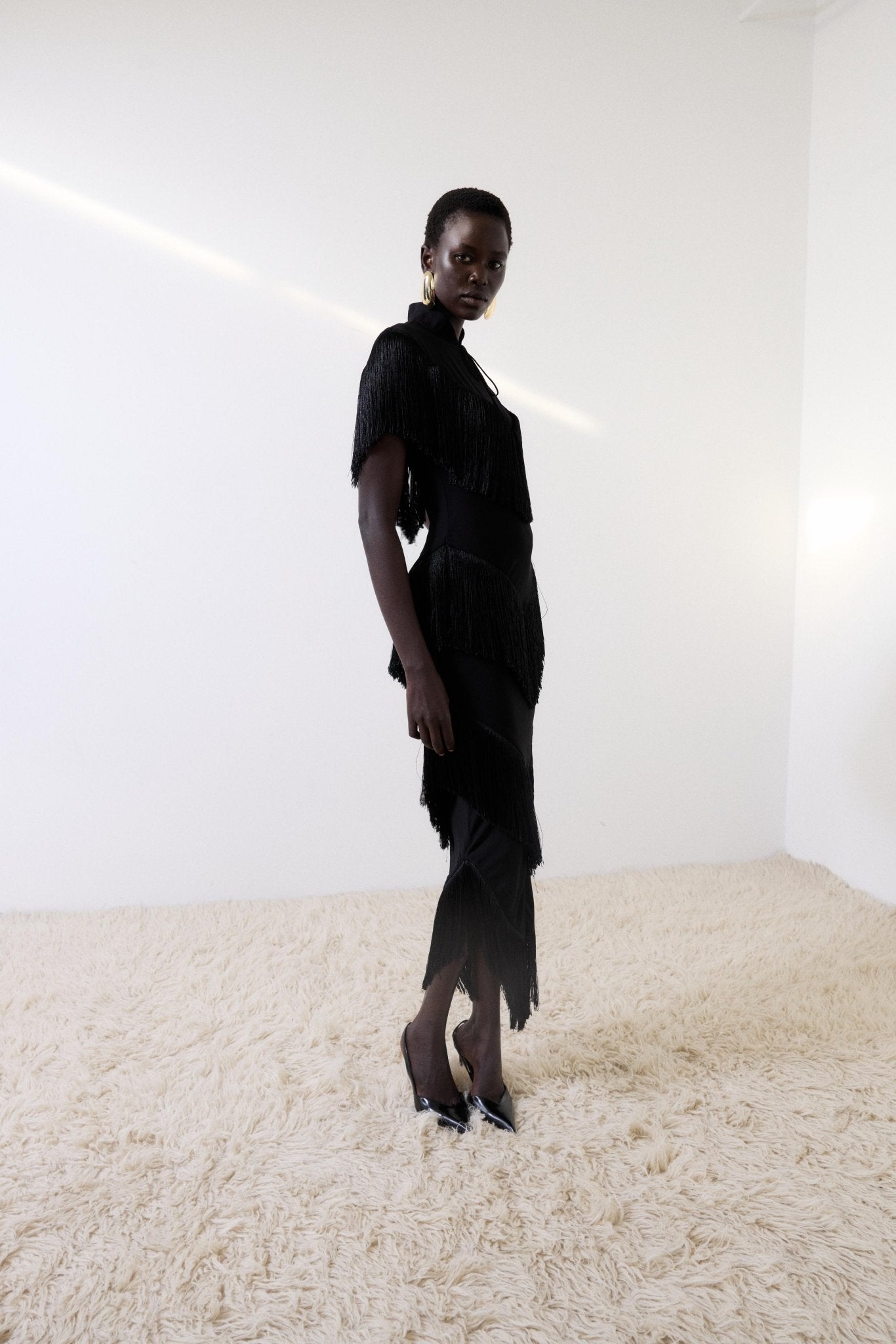 TELLUS MIDI DRESS IN BLACK CHIFFON - De La Vali