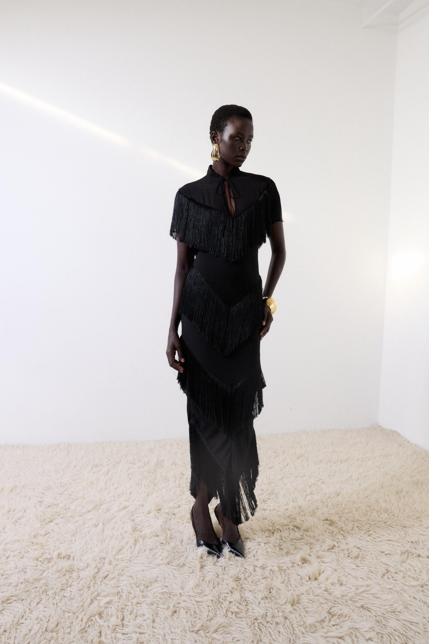 TELLUS MIDI DRESS IN BLACK CHIFFON - De La Vali