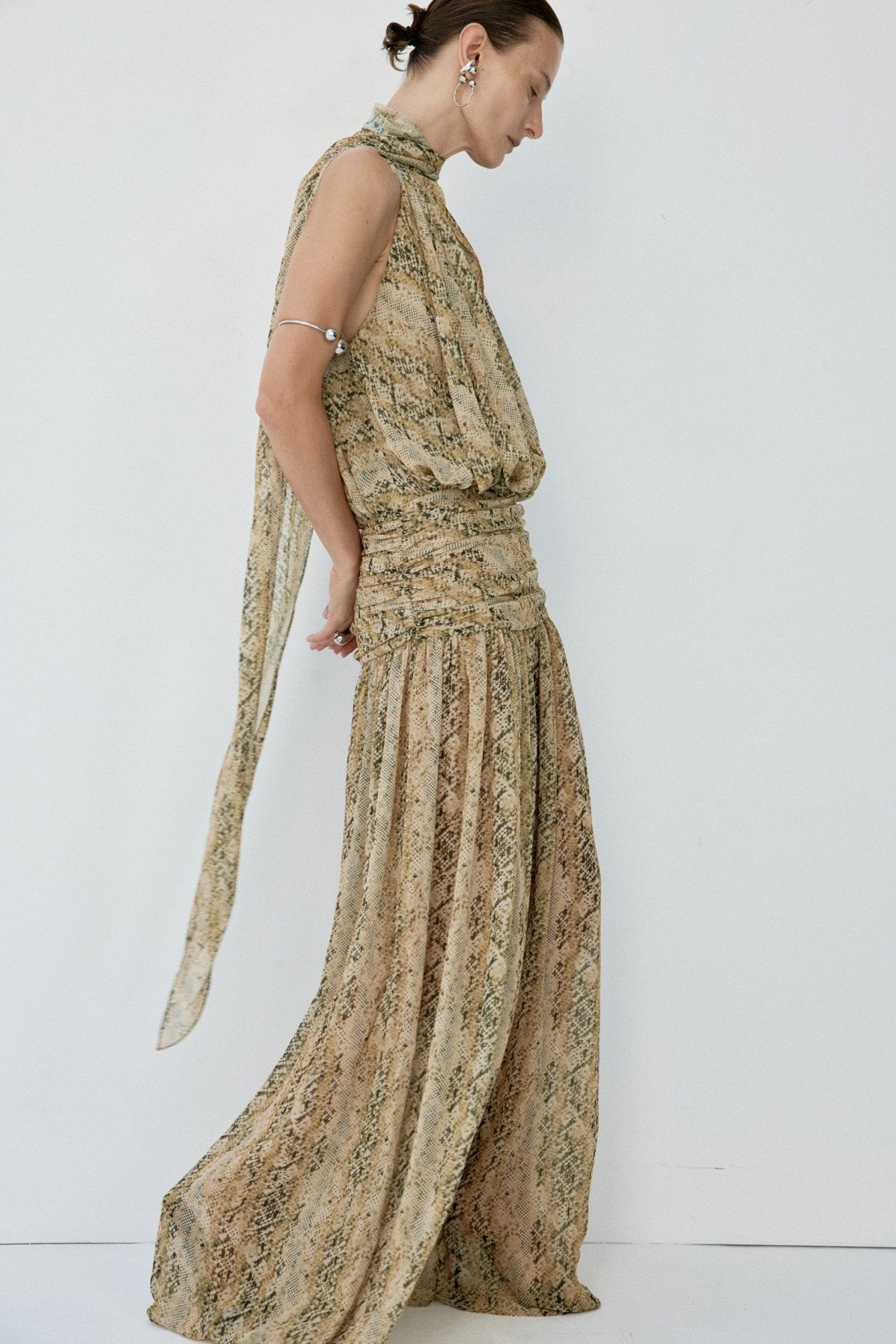CRUZ MAXI DRESS IN SERPIENTE YELLOW CHIFFON - De La Vali