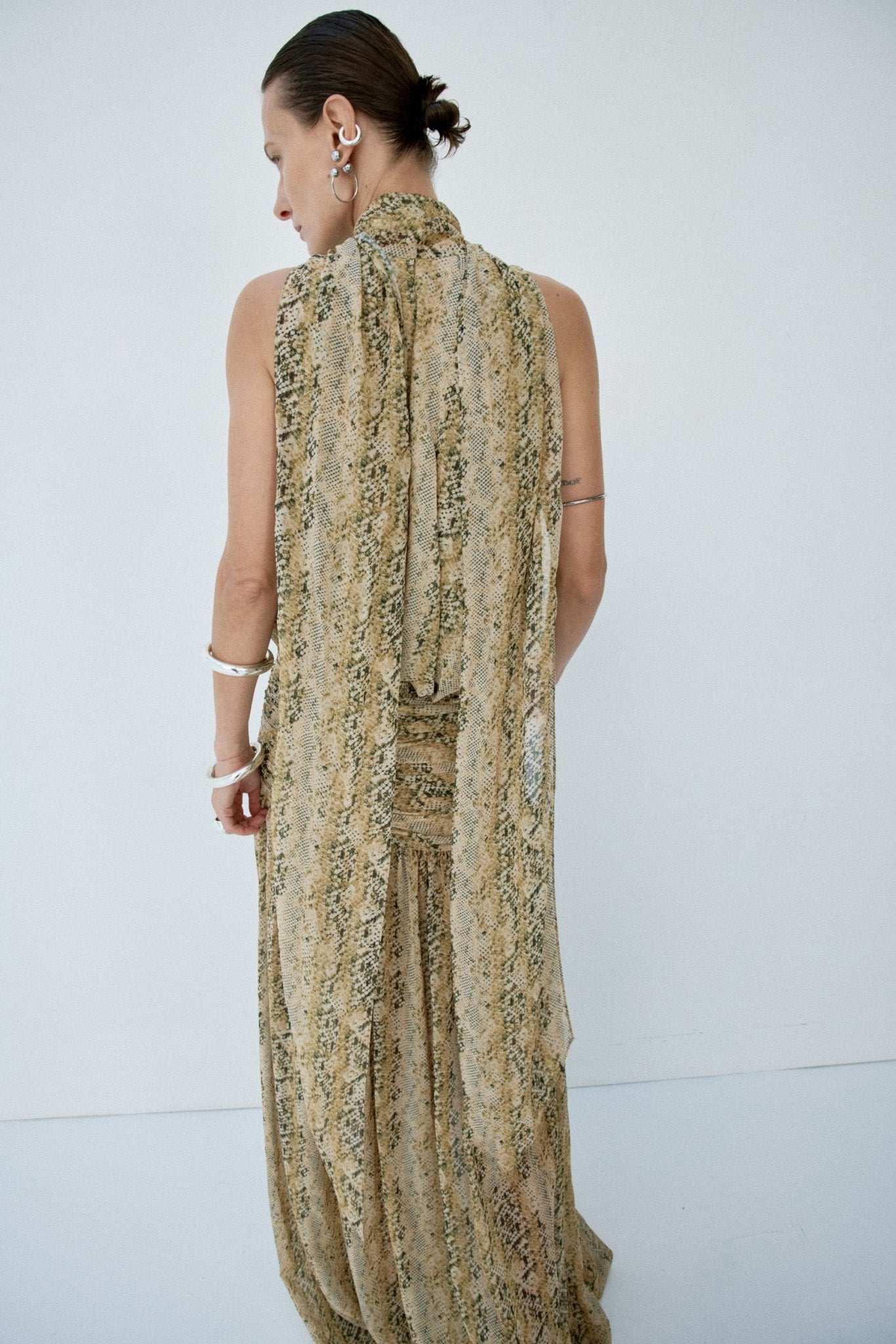 CRUZ MAXI DRESS IN SERPIENTE YELLOW CHIFFON - De La Vali