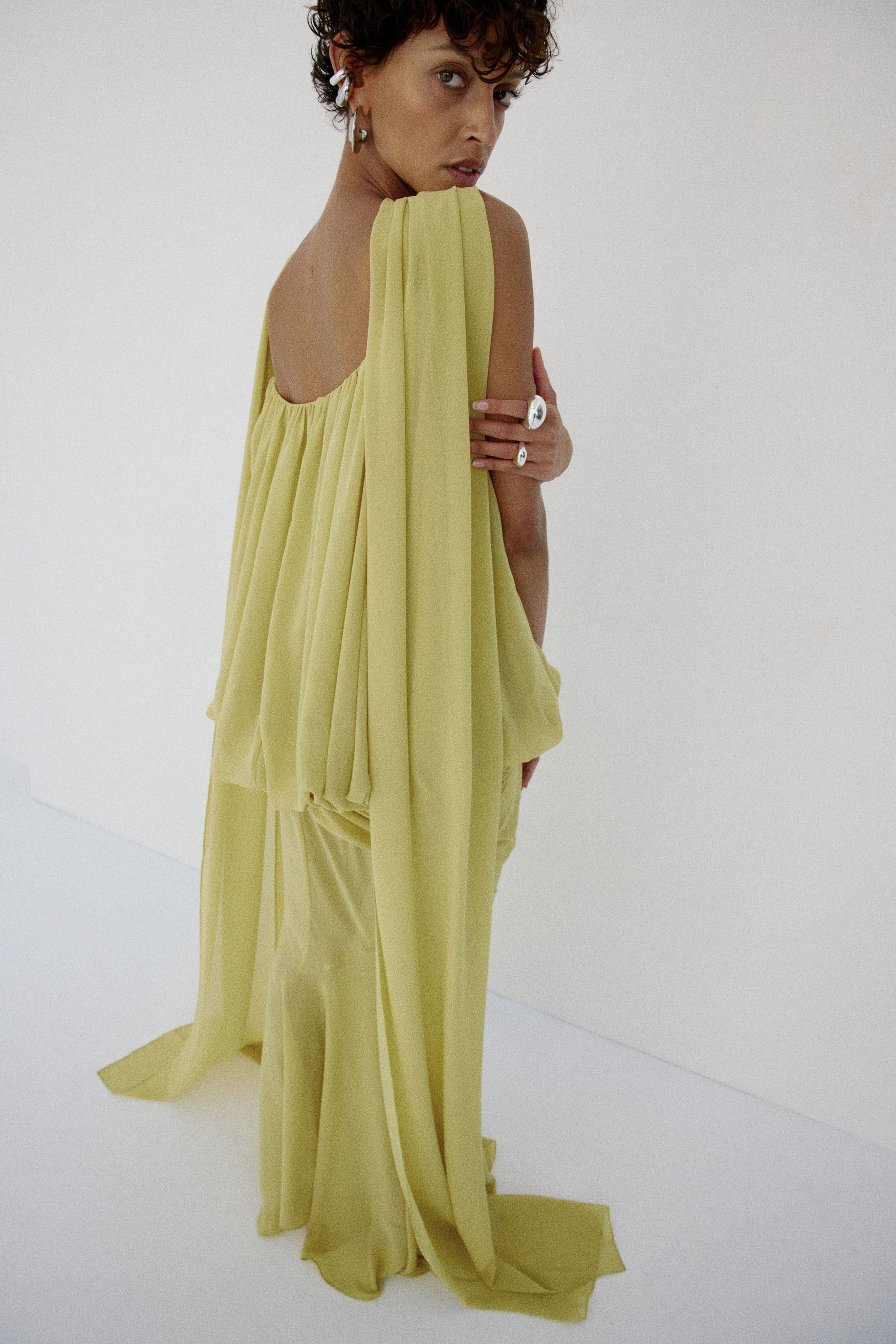 INARA MAXI DRESS IN PEAR CHIFFON
