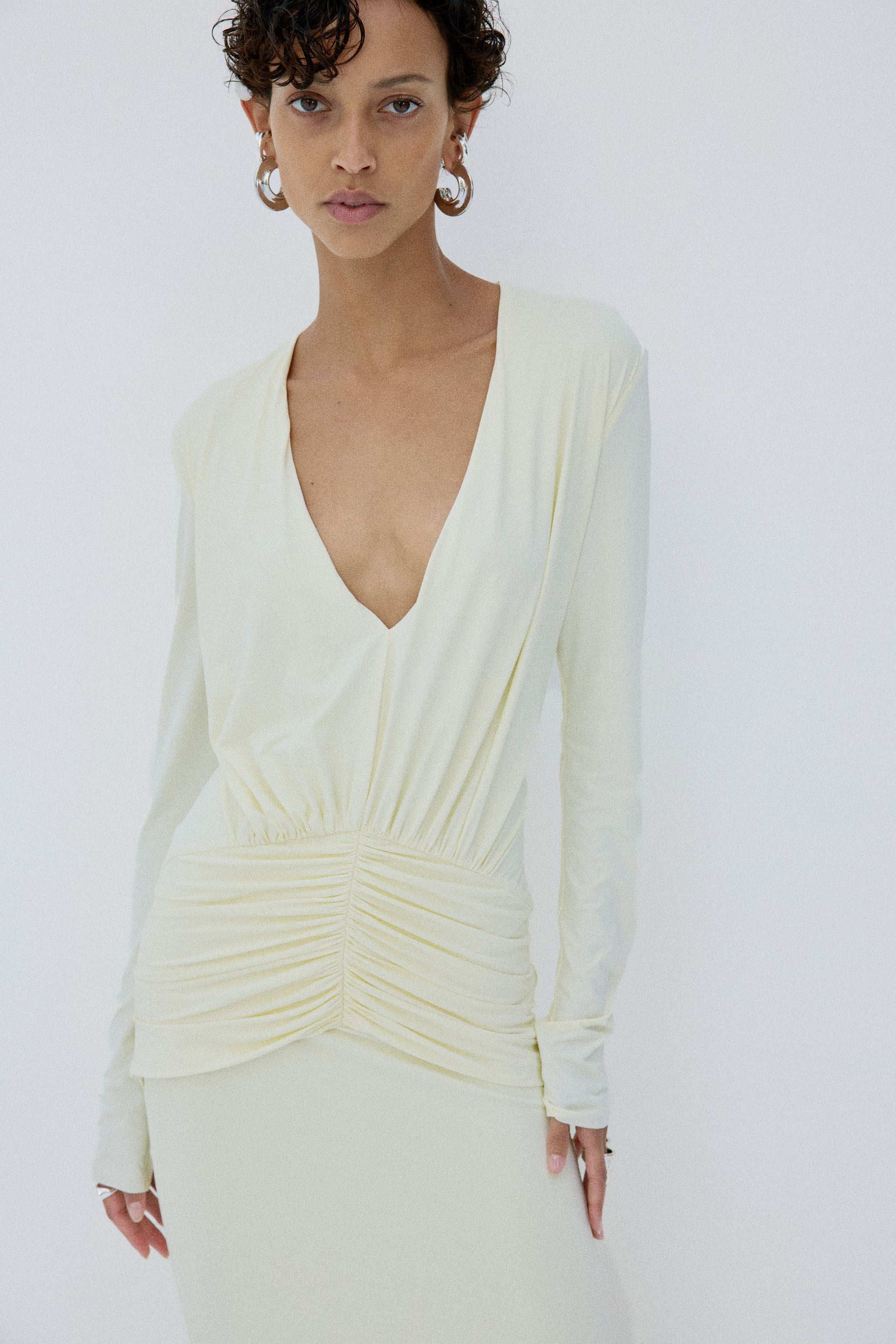 CIELORA DRESS IN BRIGHT CREAM SPANDEX JEREY