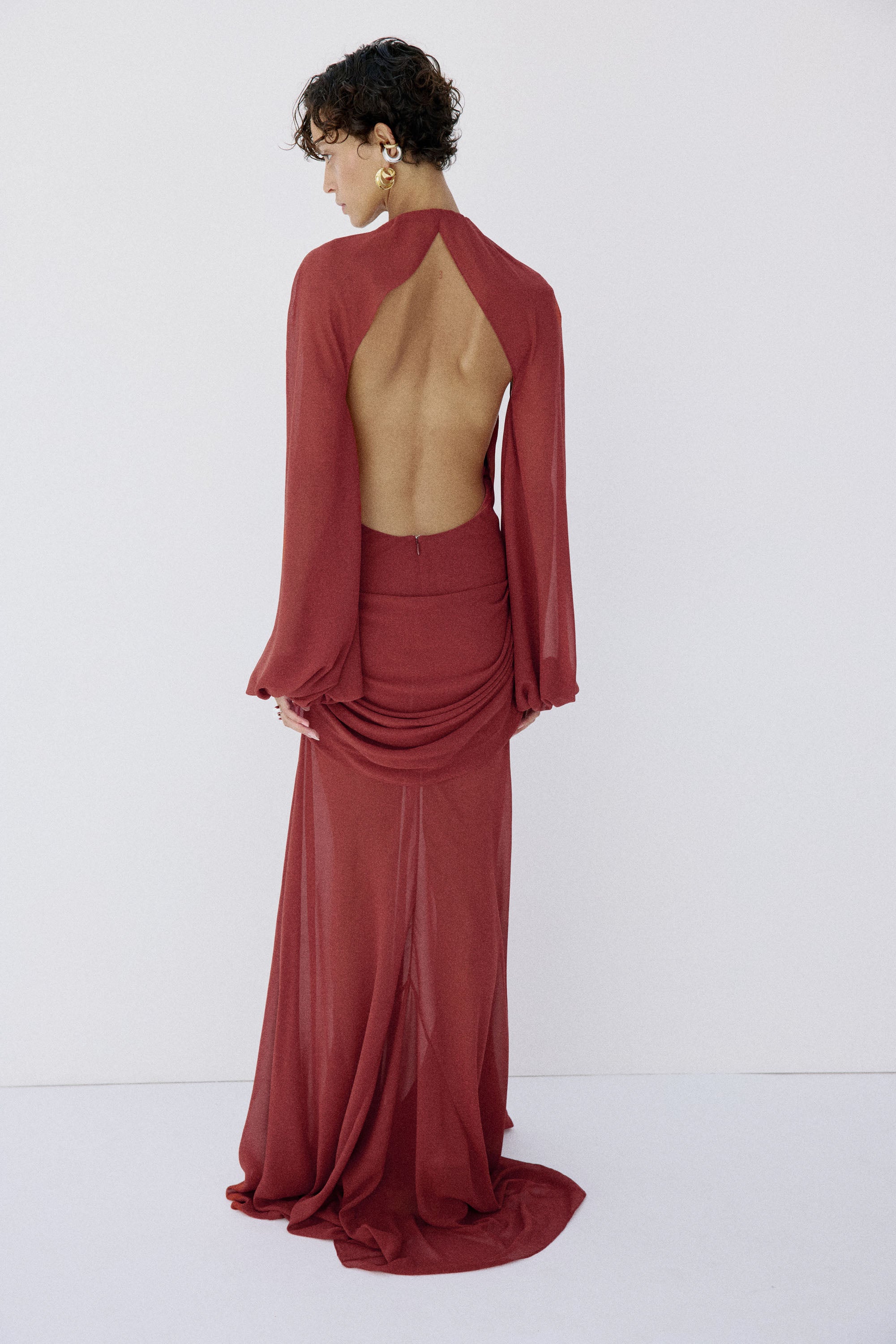FIORELA MAXI DRESS IN BURNT RED CHIFFON