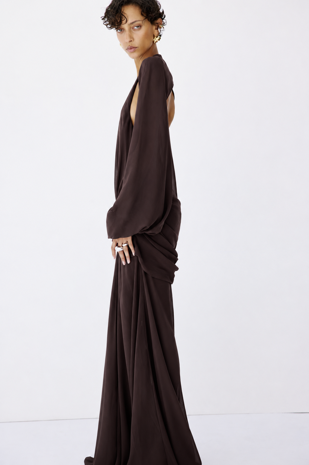 FIORELA MAXI DRESS IN UMBER BROWN CHIFFON