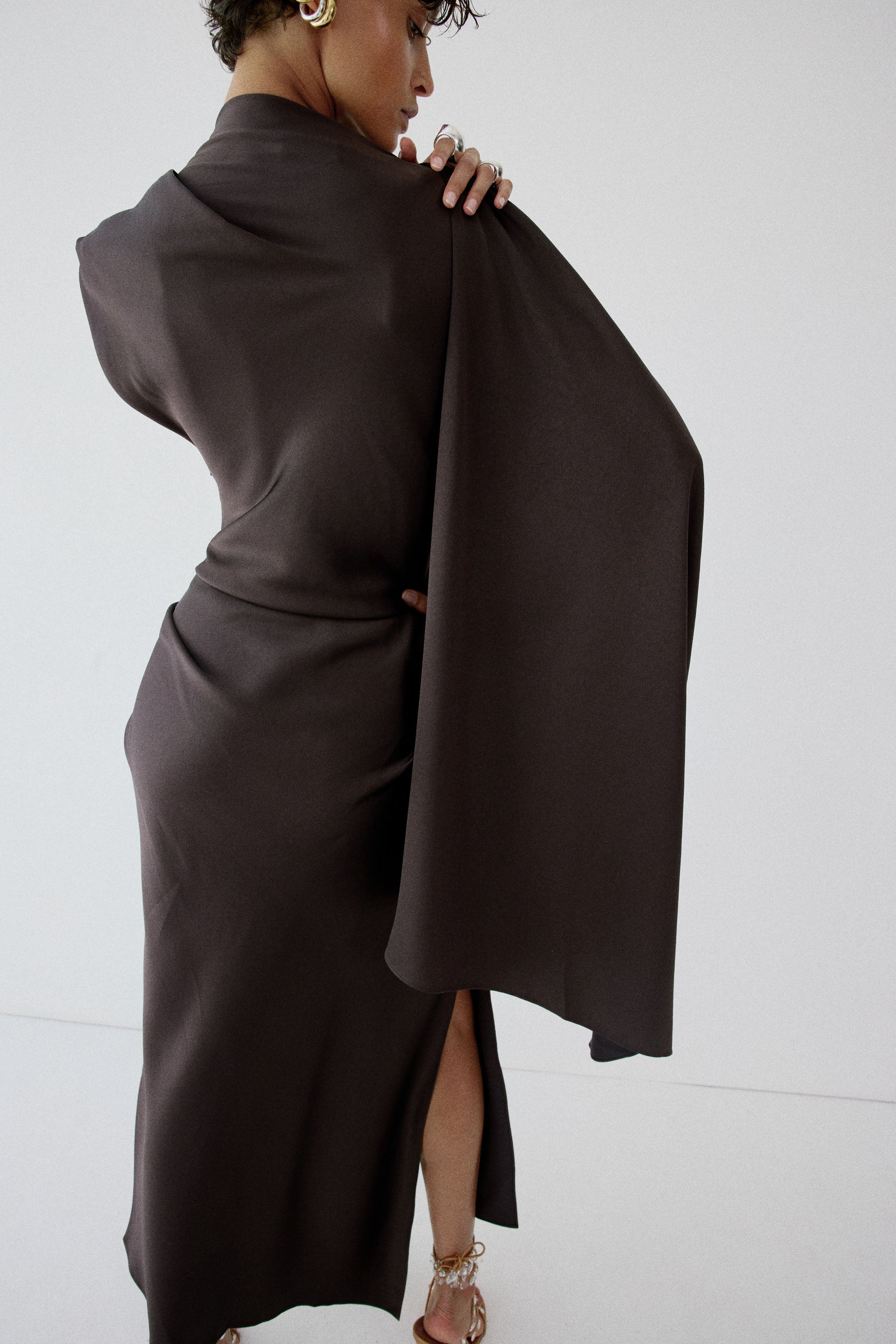 LUNESSA MIDI DRESS IN UMBER BROWN SATIN BACK CREPE