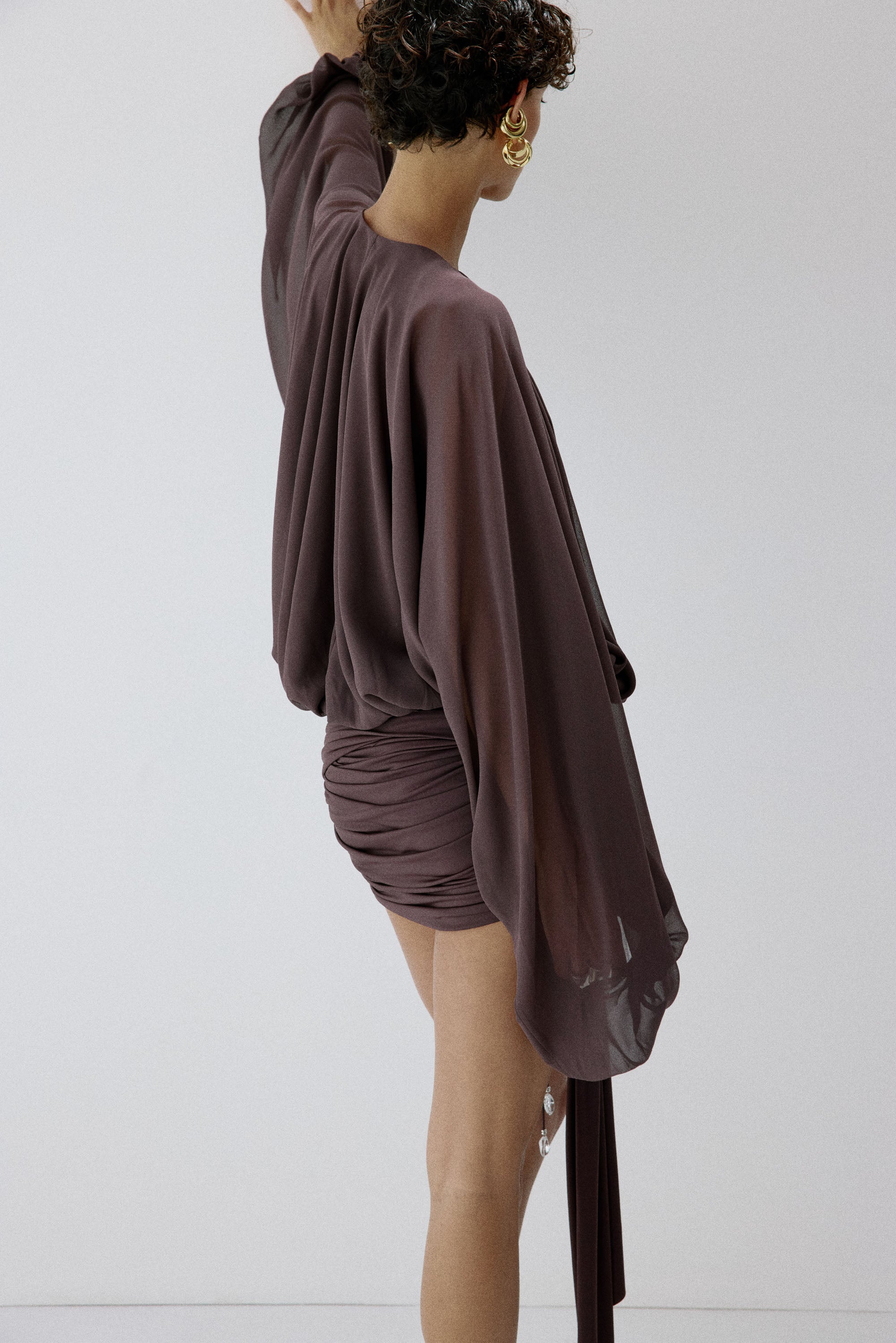 MISTY TOP IN UMBER BROWN CHIFFON