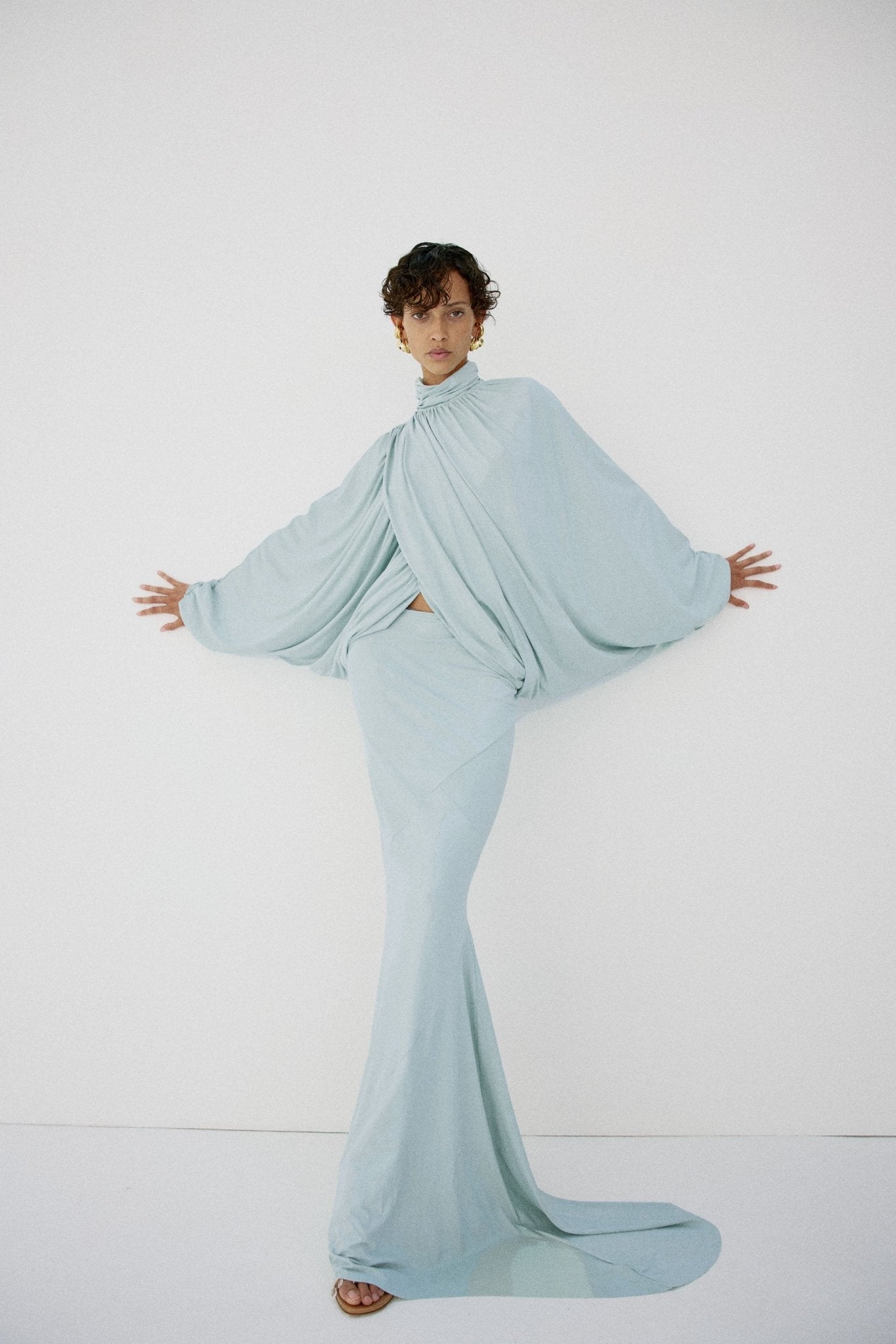 de la vali dress AGUA MAXI IN PALM GREEN CRINKLE CHIFFON OFFICIAL cut silhouette crafted from delicate viscose georgette Shop All | Dresses &