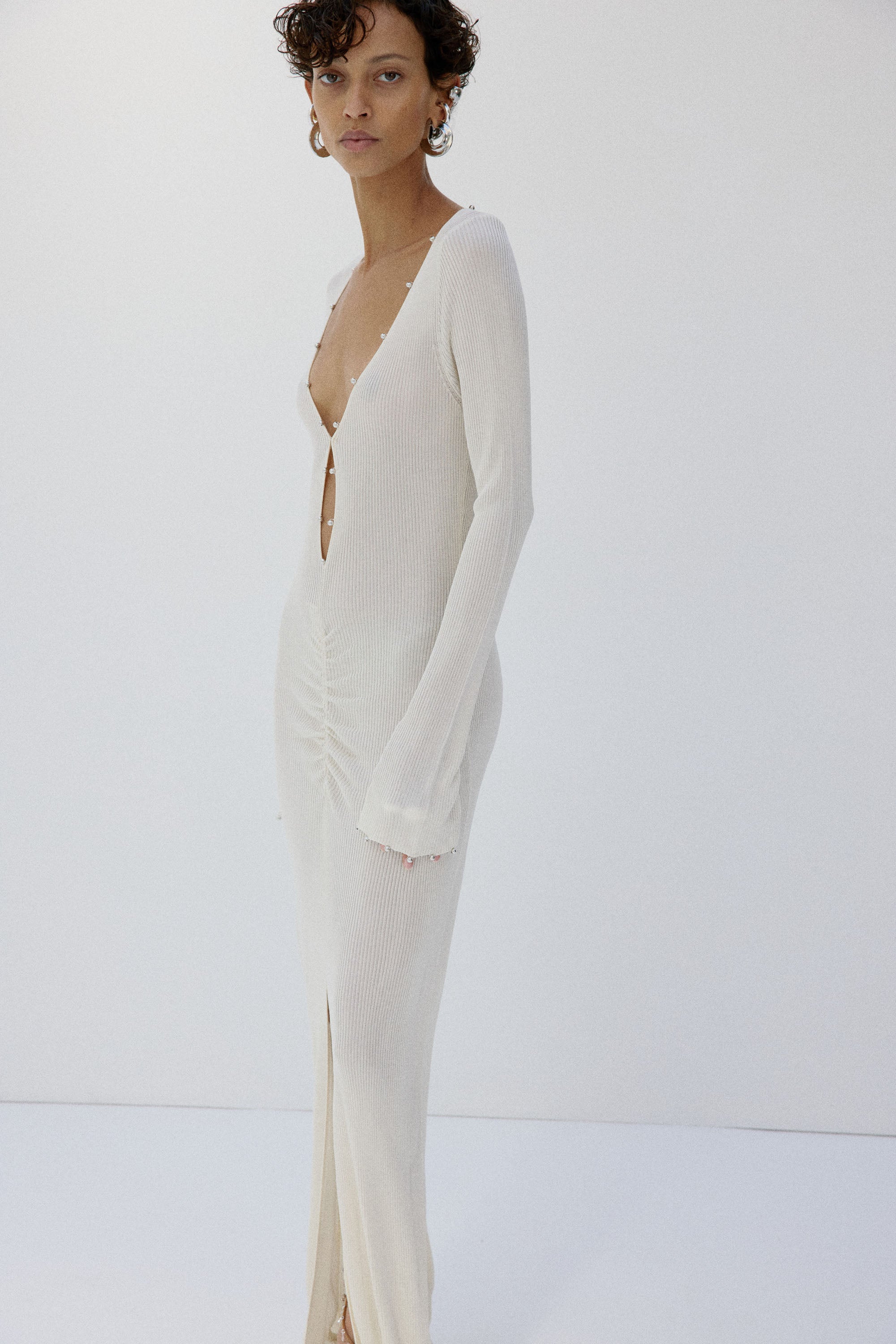 ELISIA MAXI DRESS IN BRIGHT CREAM SLINKY KNIT