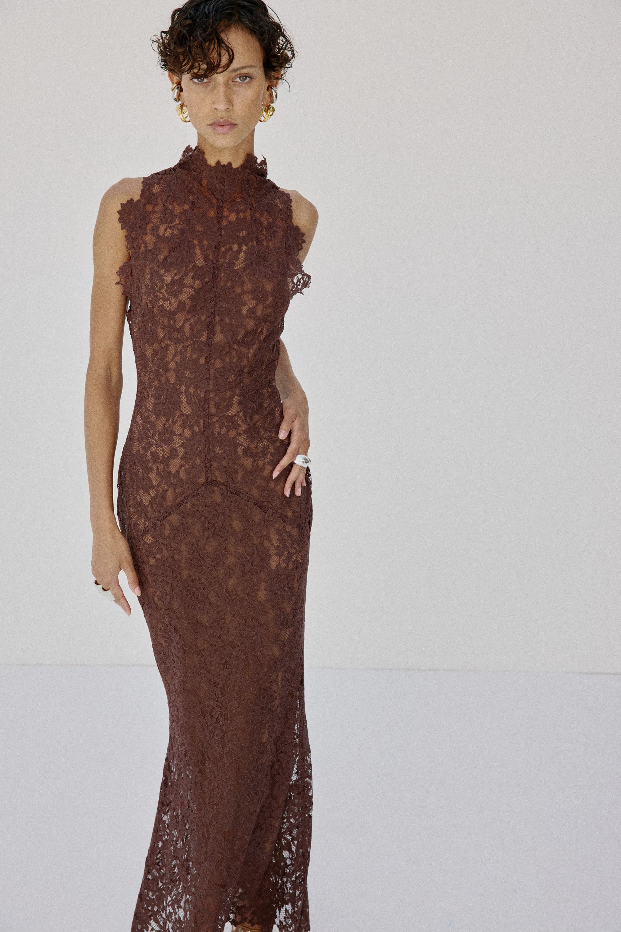 AINHOA MIDAXI DRESS IN BROWN LACE