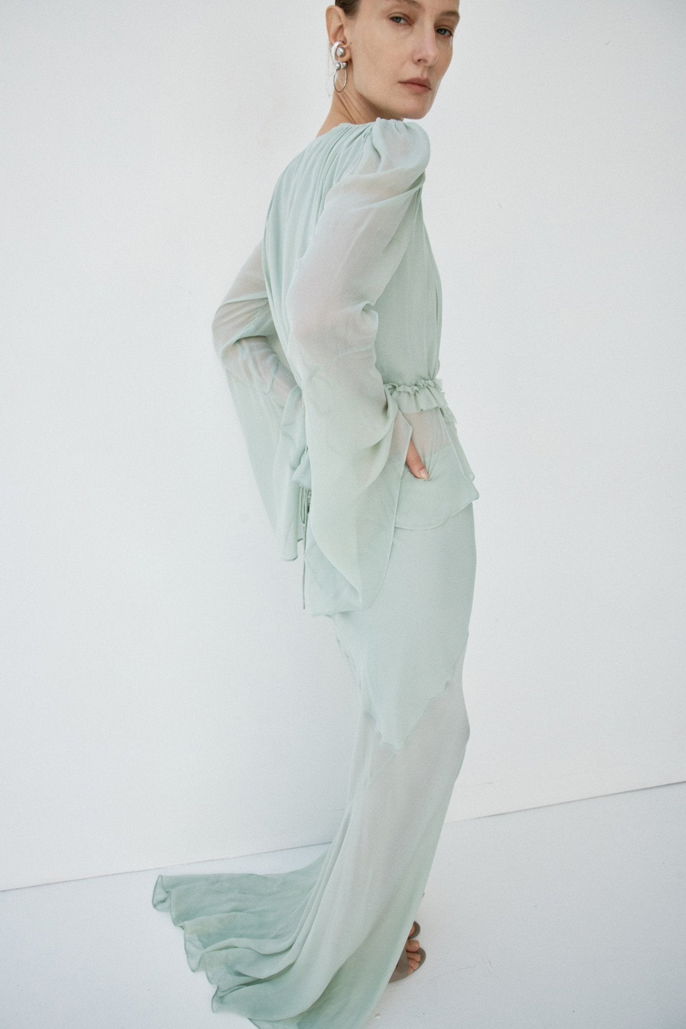 ORYX MAXI SKIRT IN SAGE GREEN - De La Vali