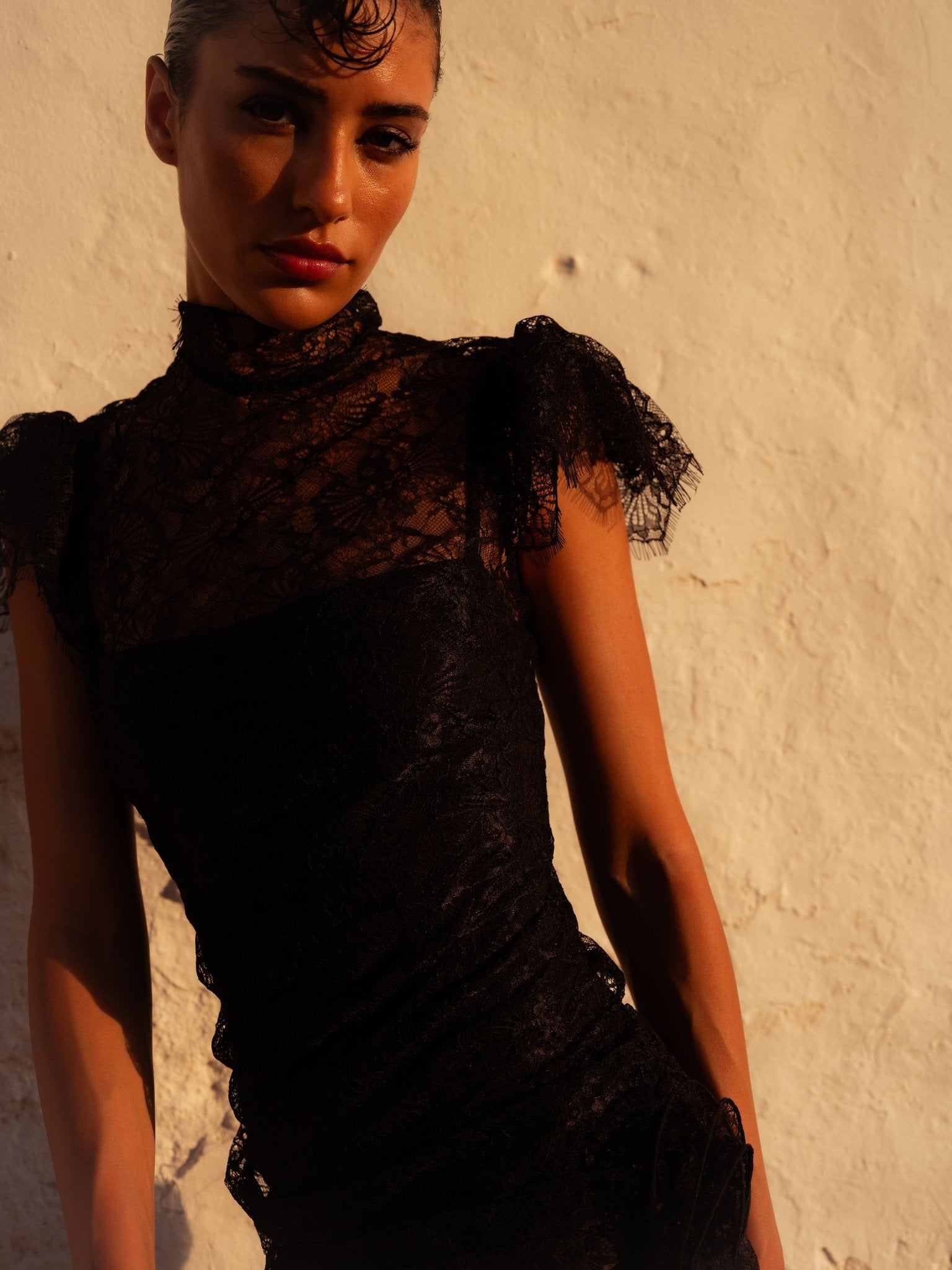 VALENTINA MINI DRESS IN BLACK LACE - De La Vali