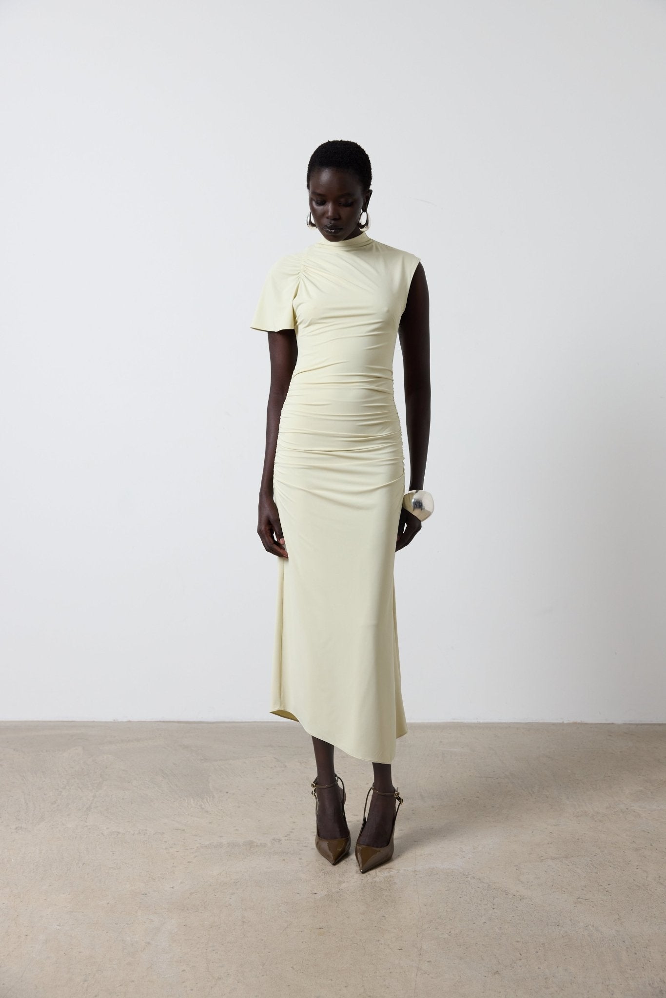 GALLARDO MIDI DRESS IN BUTTERCREAM SPANDEX JERSEY - De La Vali