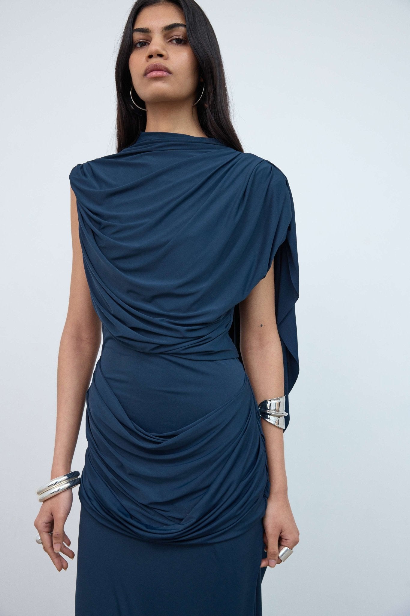 ELARA MAXI DRESS IN MIDNIGHT SPANDEX JERSEY - De La Vali