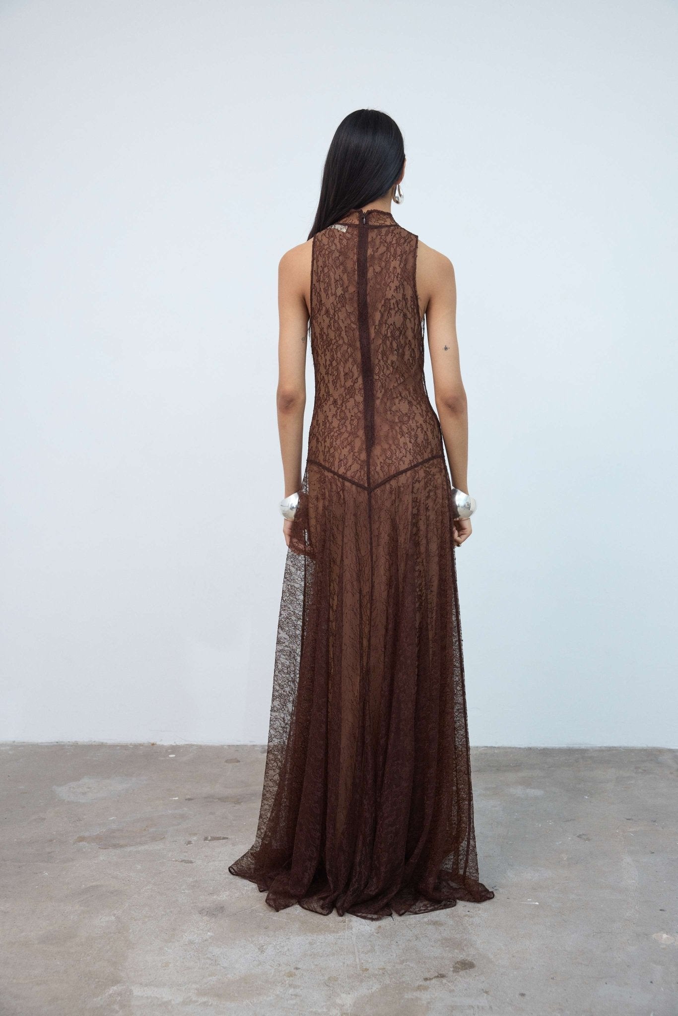 FOEHN MAXI DRESS IN BROWN LACE - De La Vali