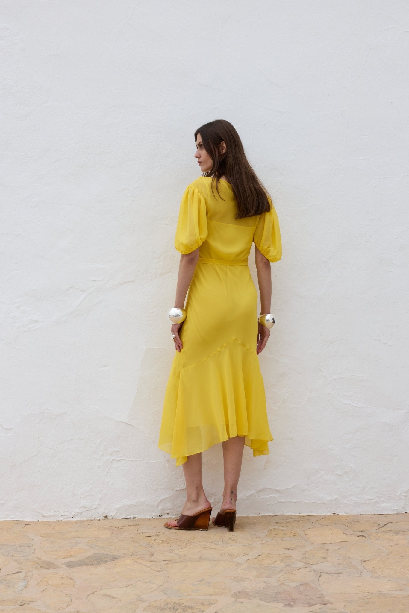 ANITA MIDI DRESS SILK CHIFFON SUN YELLOW - De La Vali