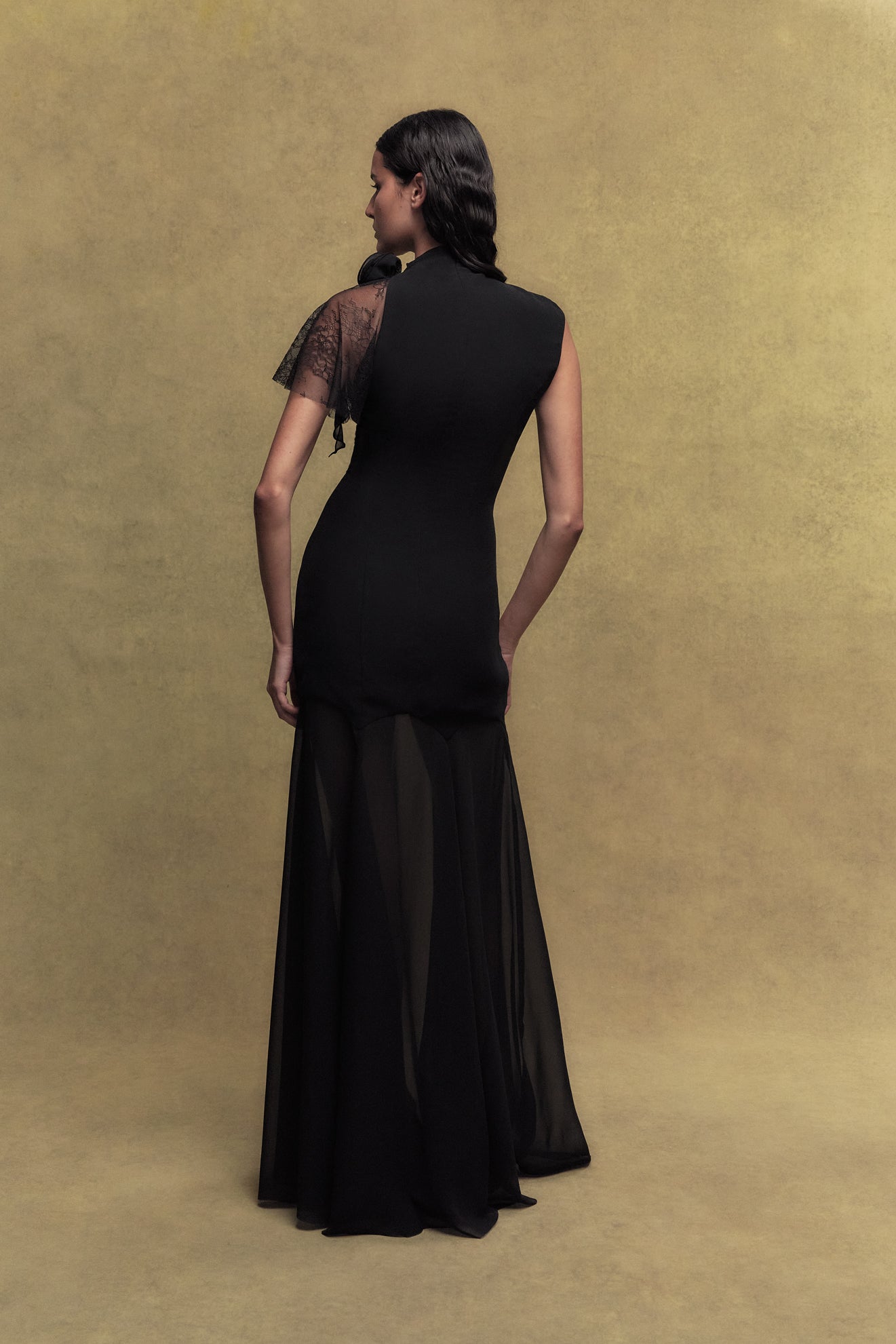 IVY CHIFFON MAXI DRESS IN BLACK - De La Vali