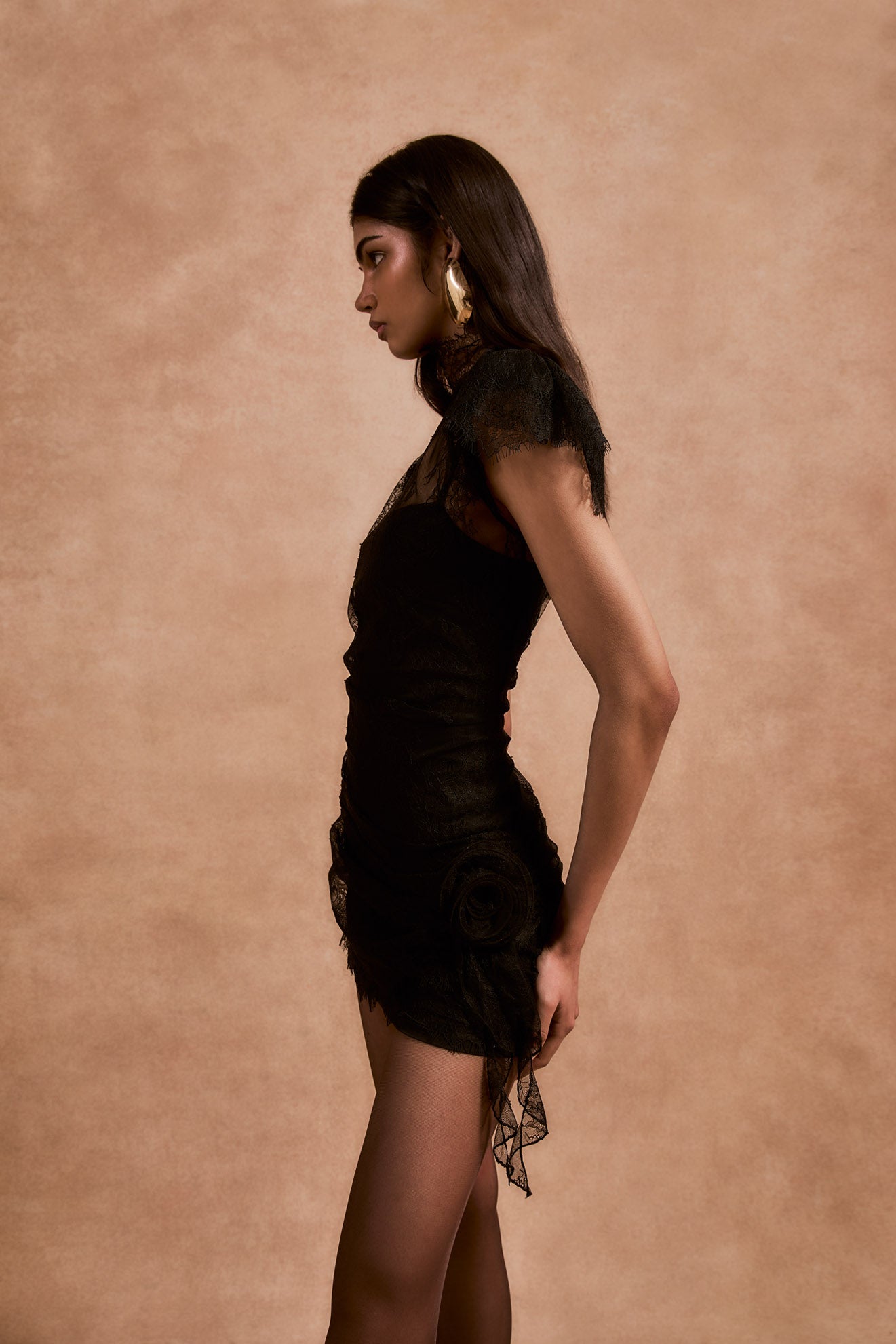 SILENTIUM MINI DRESS IN BLACK LACE - De La Vali