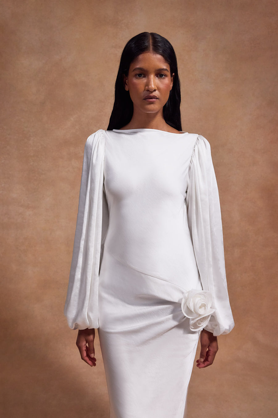 VIVIR MAXI DRESS IN OPTIC HAMMERED SATIN