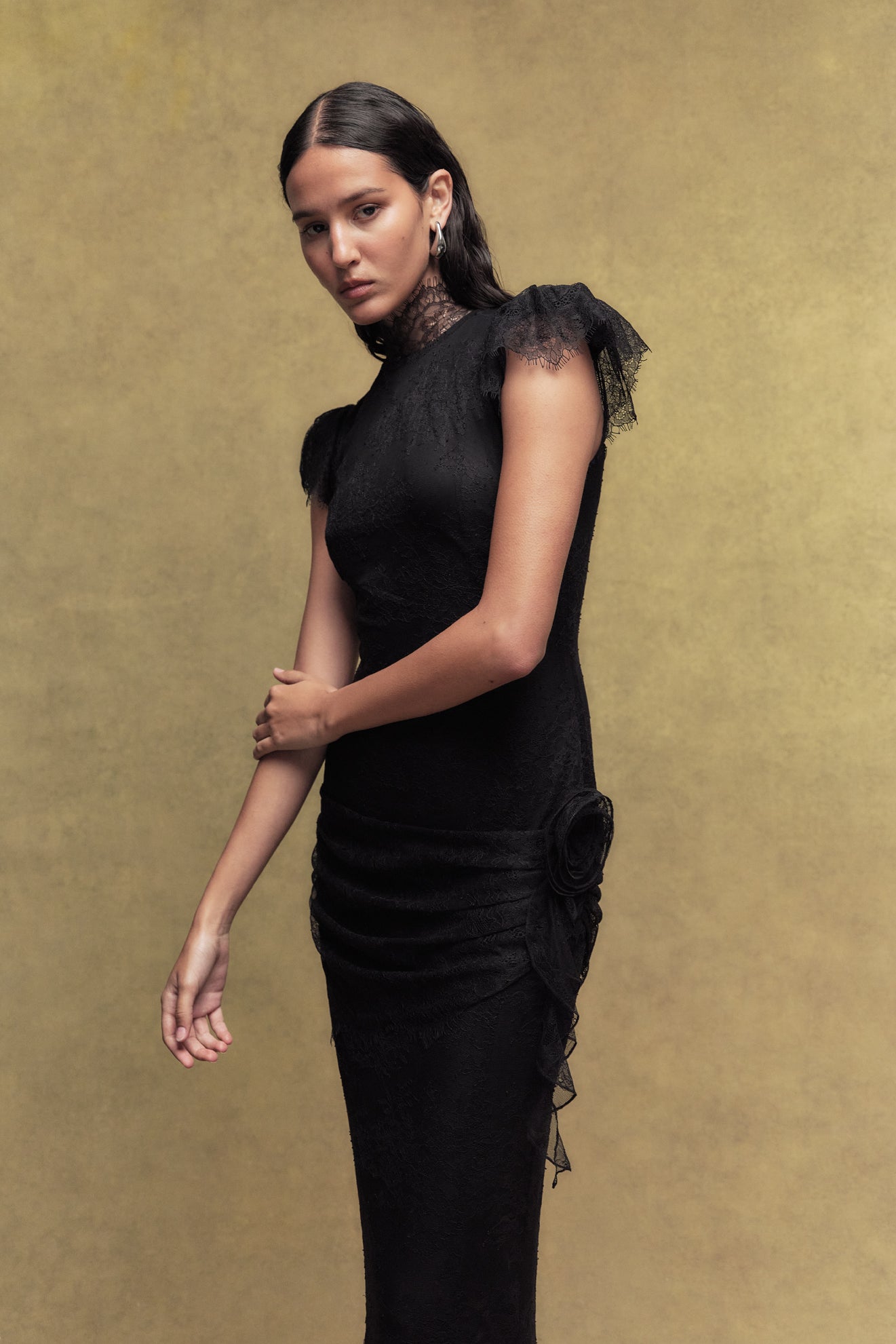 SILENTIUM LACE MAXI DRESS IN BLACK - De La Vali