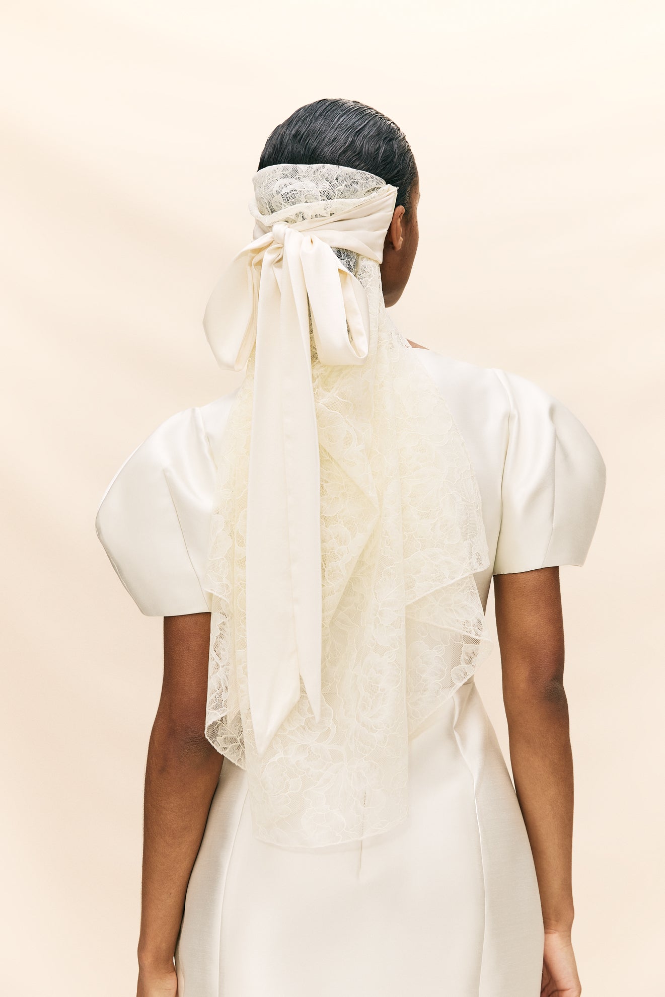 Ivory Bow Veil & Lace Headpiece main image 1
