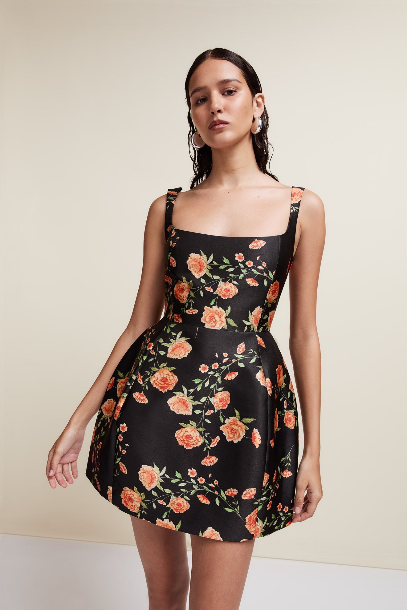 LOLA MINI DRESS IN BLACK & RED FLOR DE AMOR - De La Vali