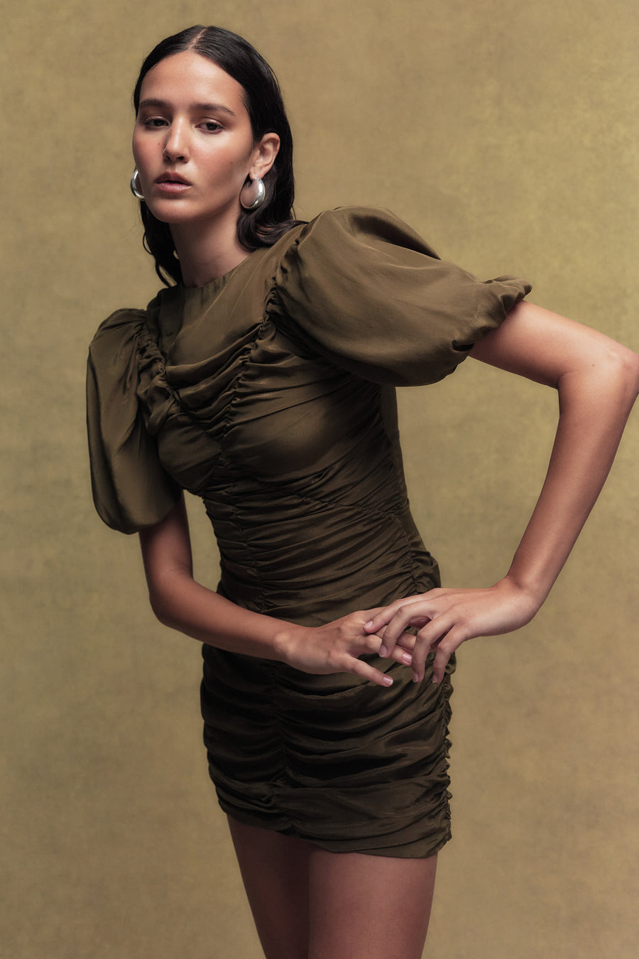 MARCELINE CREPE DE CHINE MINI DRESS IN OLIVE GREEN